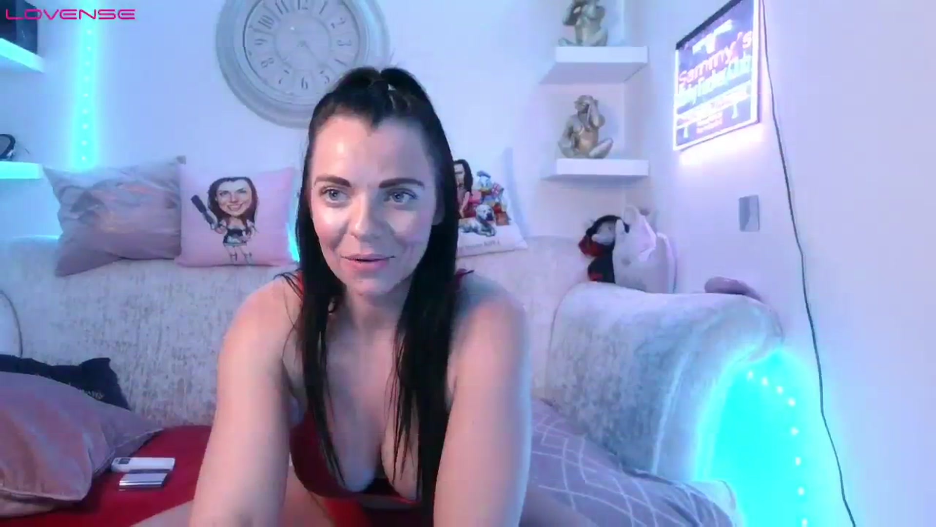 Gallery image thumbnail from innocentSamx's myfreecams stream on, 08/10/2023, 18:59 image 3 of 20