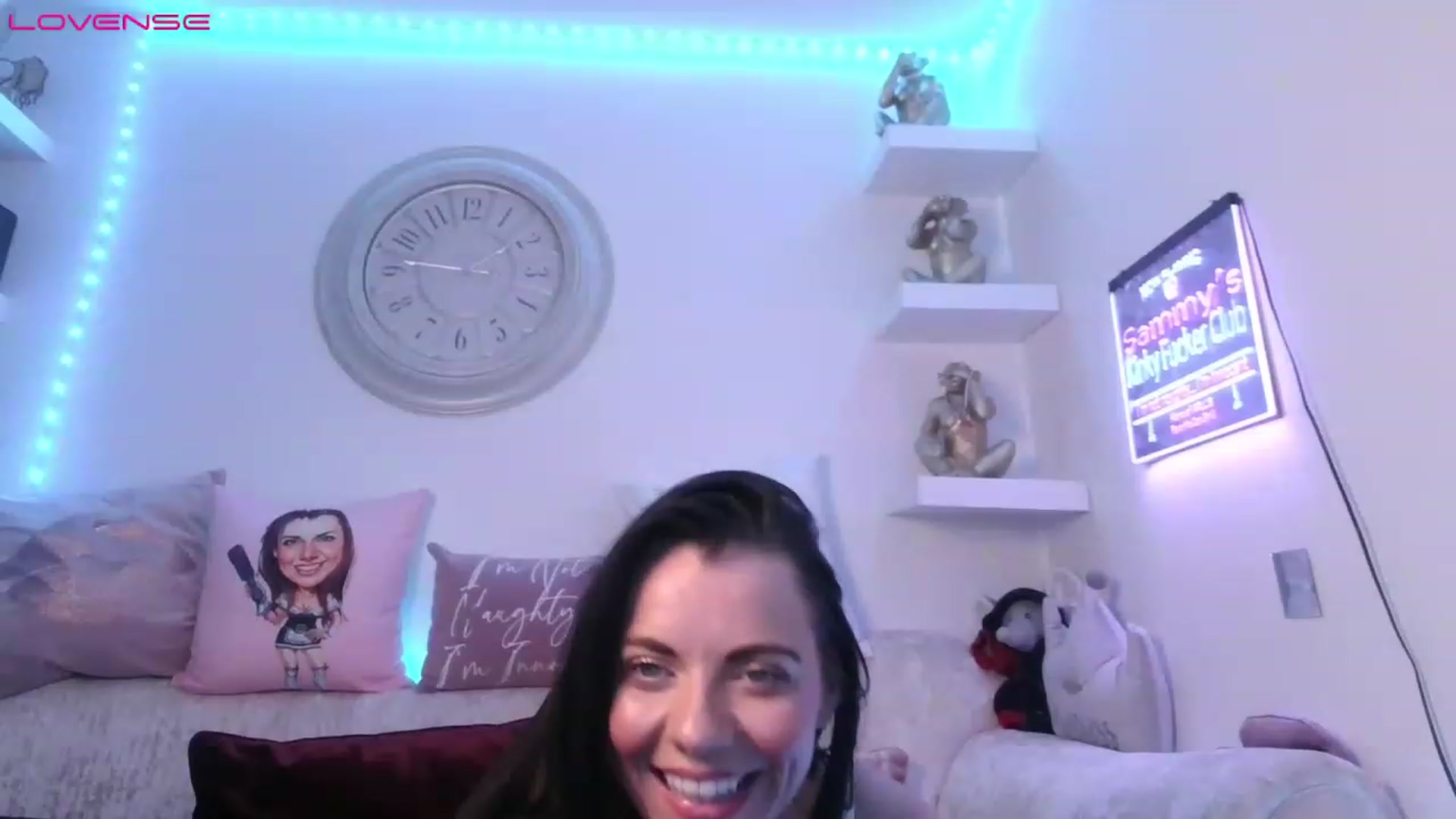 Gallery image thumbnail from innocentSamx's myfreecams stream on, 08/13/2023, 13:08 image 6 of 20