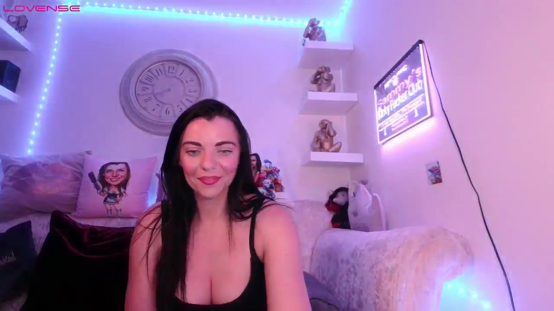 Gallery image thumbnail from innocentSamx's myfreecams stream on, 08/15/2023, 20:05 image 12 of 20