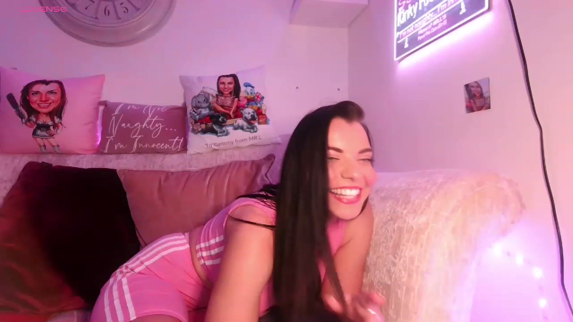 Gallery image thumbnail from innocentSamx's myfreecams stream on, 08/26/2023, 12:26 image 15 of 20