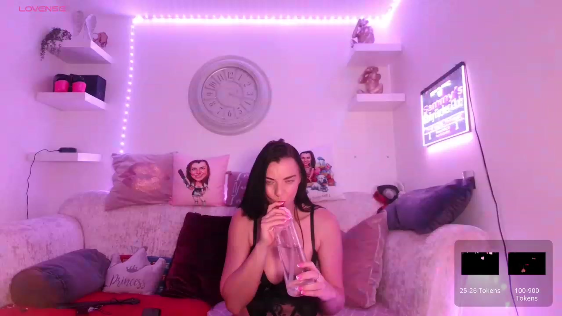 Gallery image thumbnail from innocentSamx's myfreecams stream on, 08/26/2023, 14:49 image 12 of 20