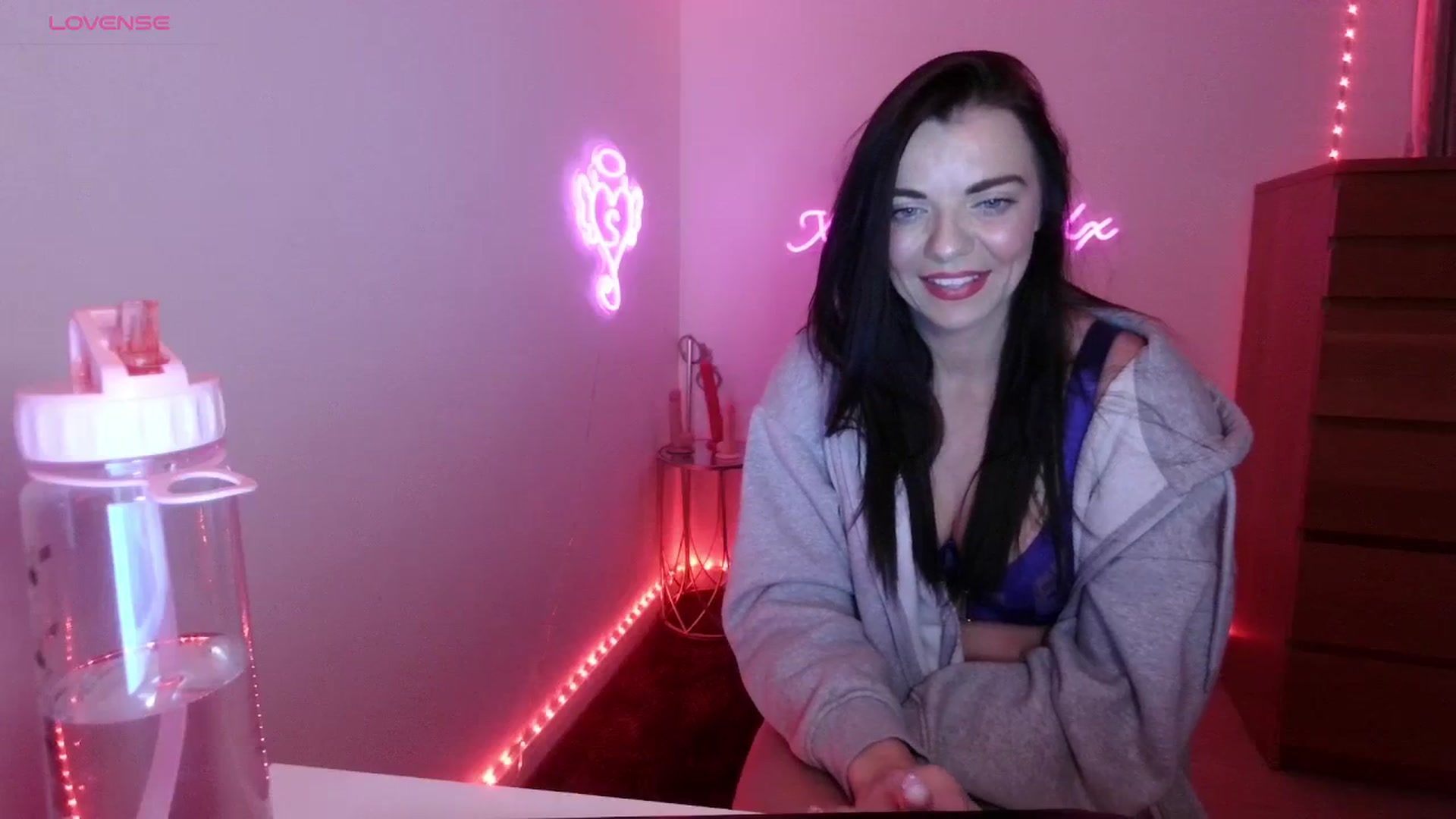 Gallery image thumbnail from innocentSamx's myfreecams stream on, 08/30/2023, 13:07 image 9 of 20