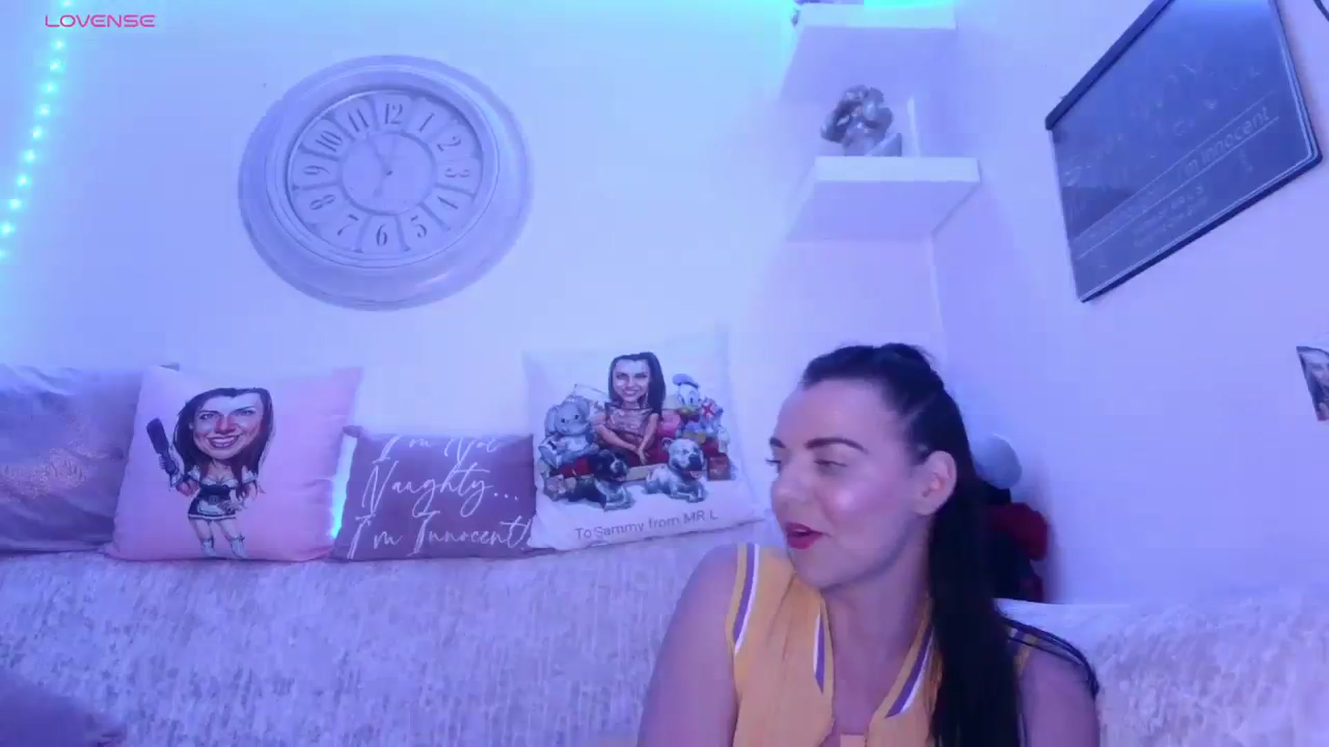 Gallery image thumbnail from innocentSamx's myfreecams stream on, 09/06/2023, 22:11 image 17 of 20