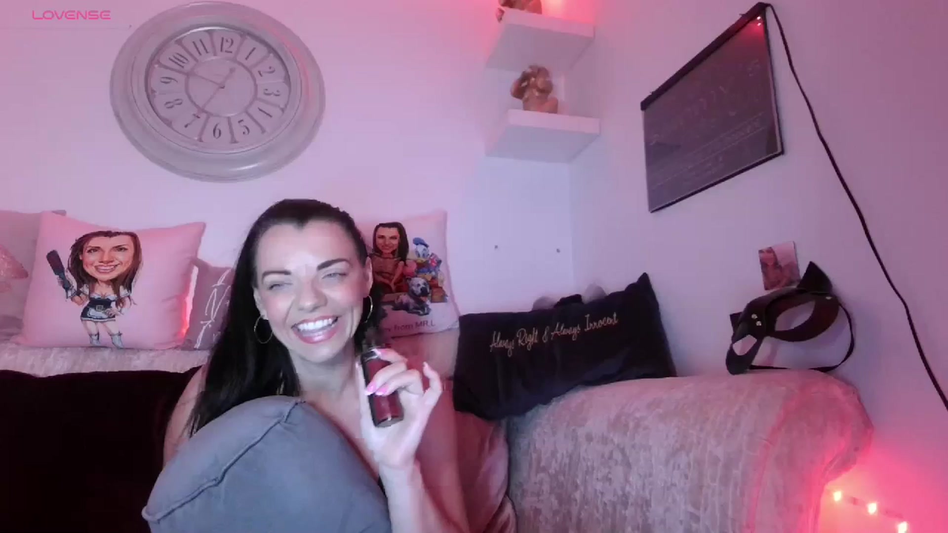 Gallery image thumbnail from innocentSamx's myfreecams stream on, 09/11/2023, 20:47 image 16 of 20