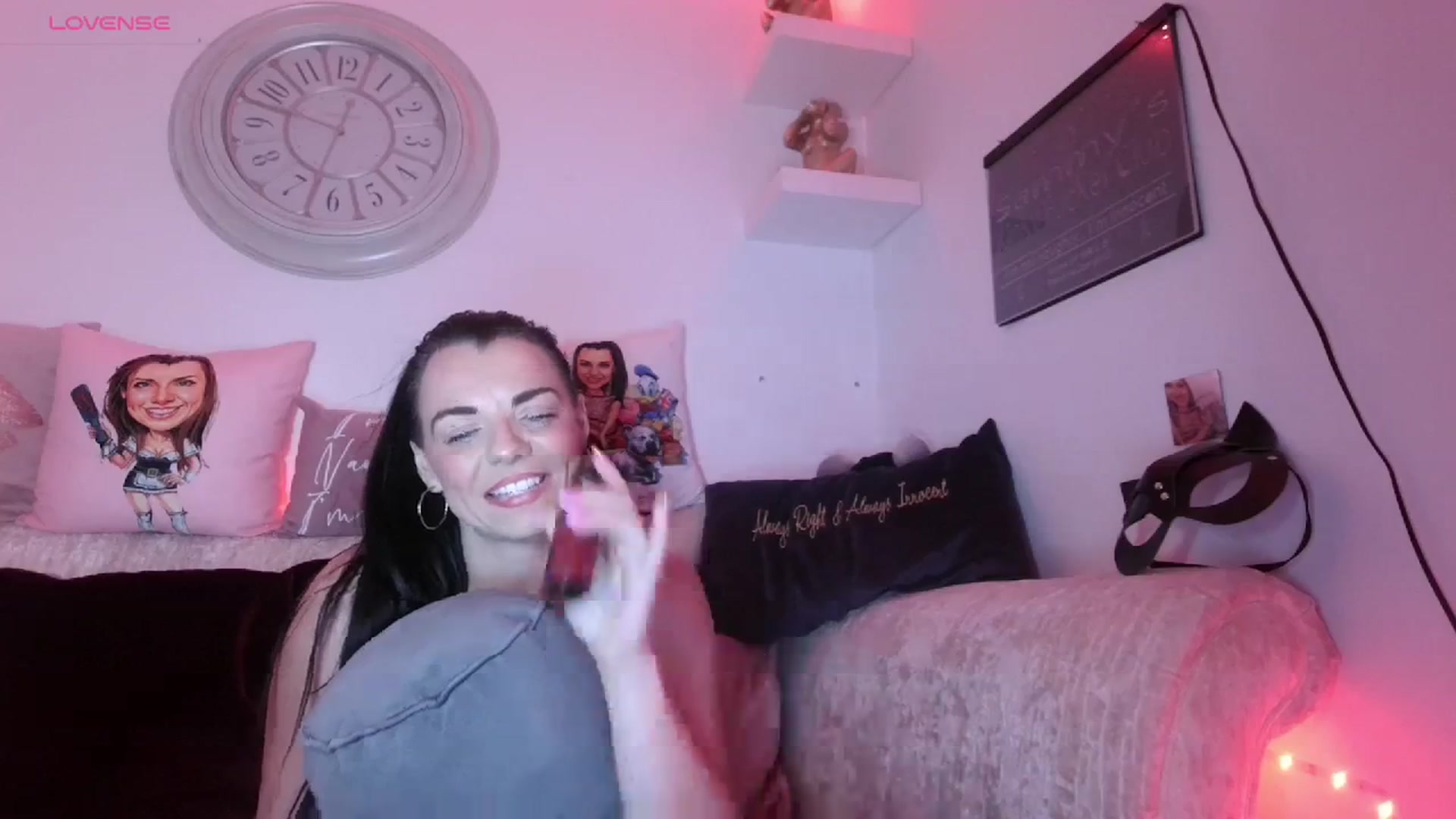 Gallery image thumbnail from innocentSamx's myfreecams stream on, 09/11/2023, 20:47 image 15 of 20