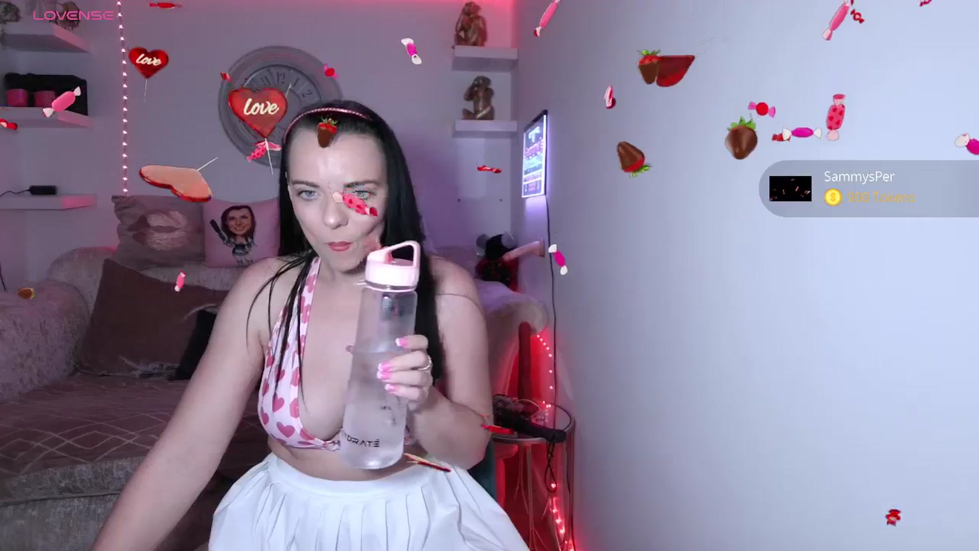 Gallery image thumbnail from innocentSamx's myfreecams stream on, 09/15/2023, 20:19 image 4 of 20