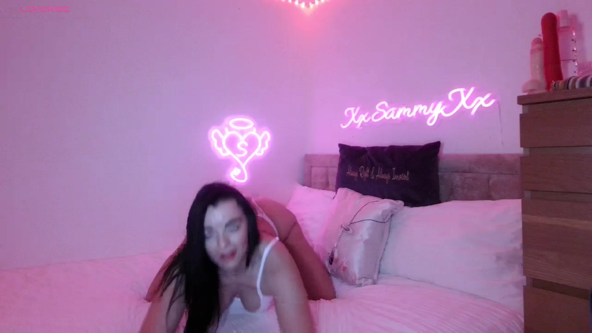 Gallery image thumbnail from innocentSamx's myfreecams stream on, 09/25/2023, 15:28 image 2 of 20