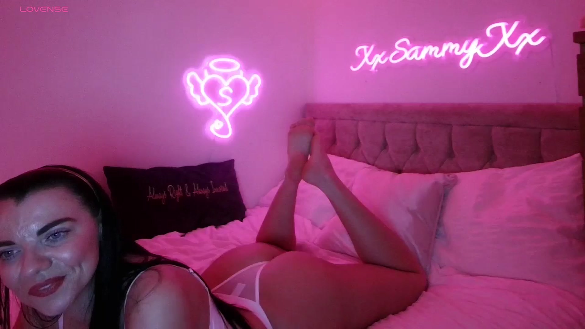 Gallery image thumbnail from innocentSamx's myfreecams stream on, 09/25/2023, 15:28 image 9 of 20