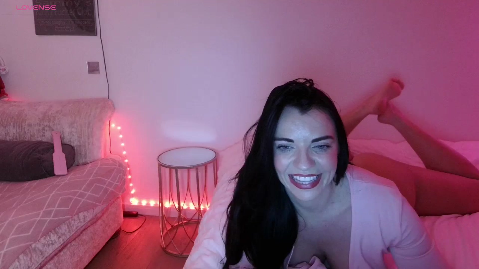 Gallery image thumbnail from innocentSamx's myfreecams stream on, 09/27/2023, 15:40 image 18 of 20