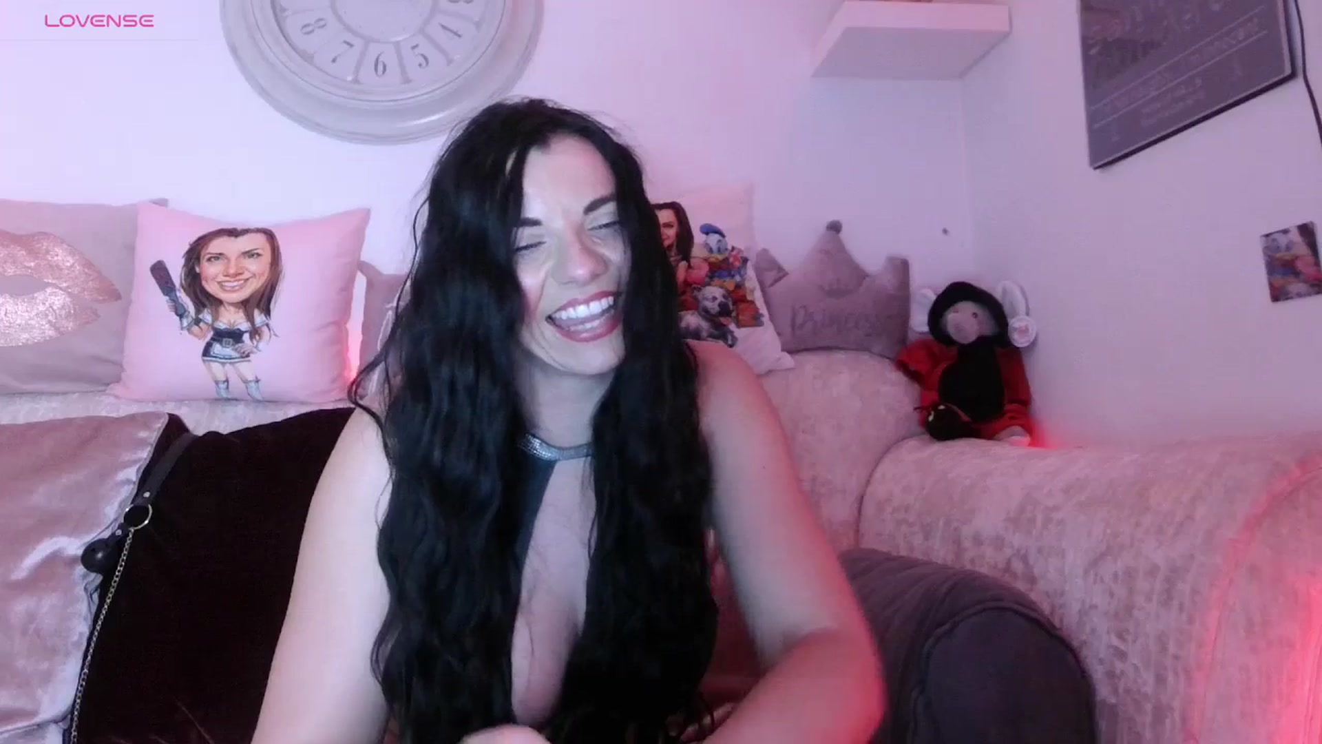 Gallery image thumbnail from innocentSamx's myfreecams stream on, 09/28/2023, 21:43 image 2 of 20