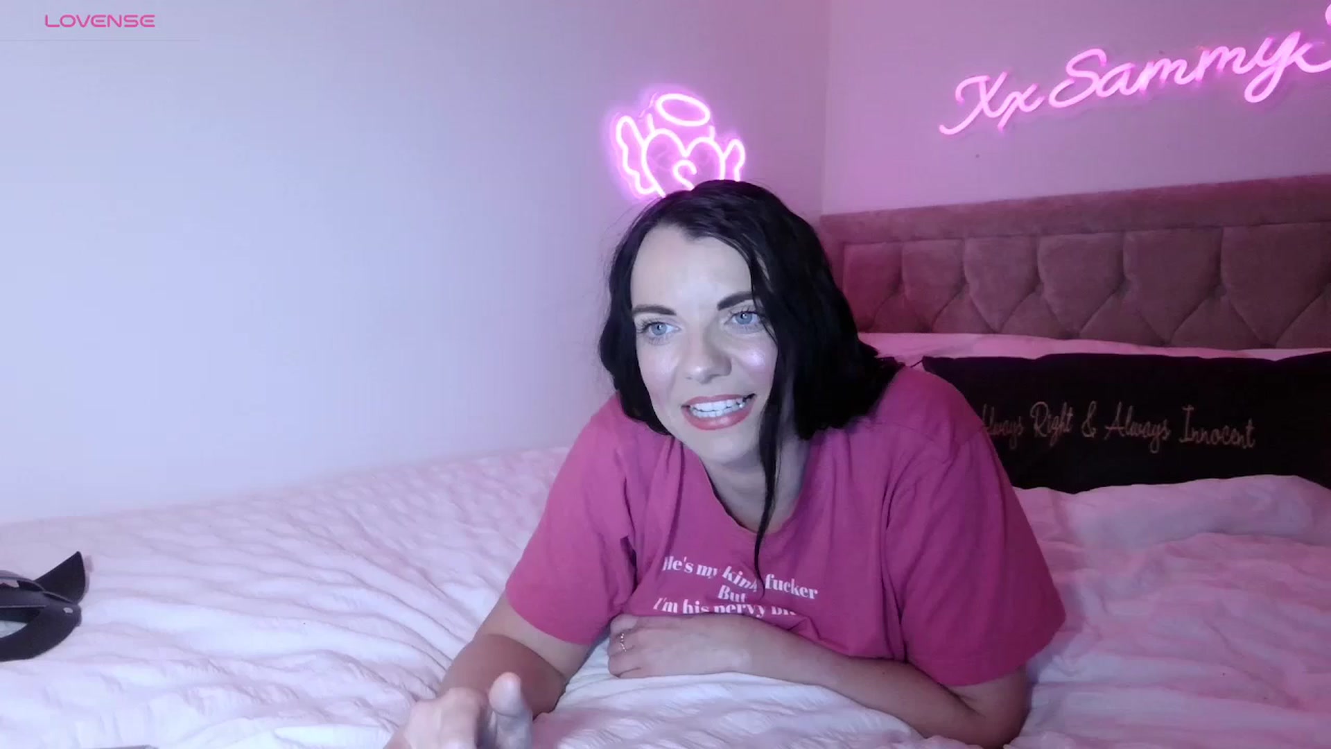 Gallery image thumbnail from innocentSamx's myfreecams stream on, 10/05/2023, 22:16 image 1 of 20