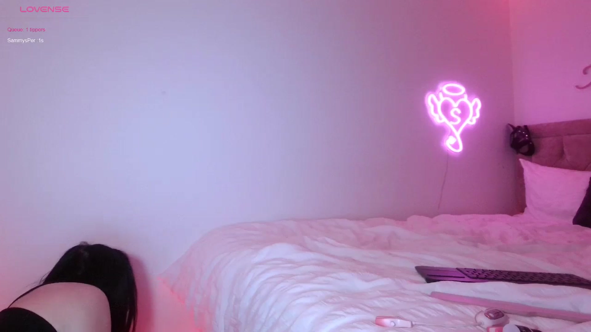 Gallery image thumbnail from innocentSamx's myfreecams stream on, 10/13/2023, 22:15 image 8 of 20