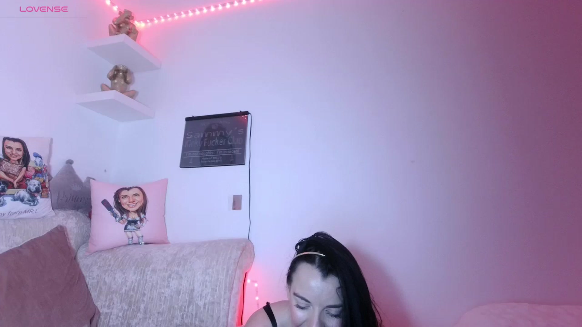 Gallery image thumbnail from innocentSamx's myfreecams stream on, 10/15/2023, 17:05 image 17 of 20