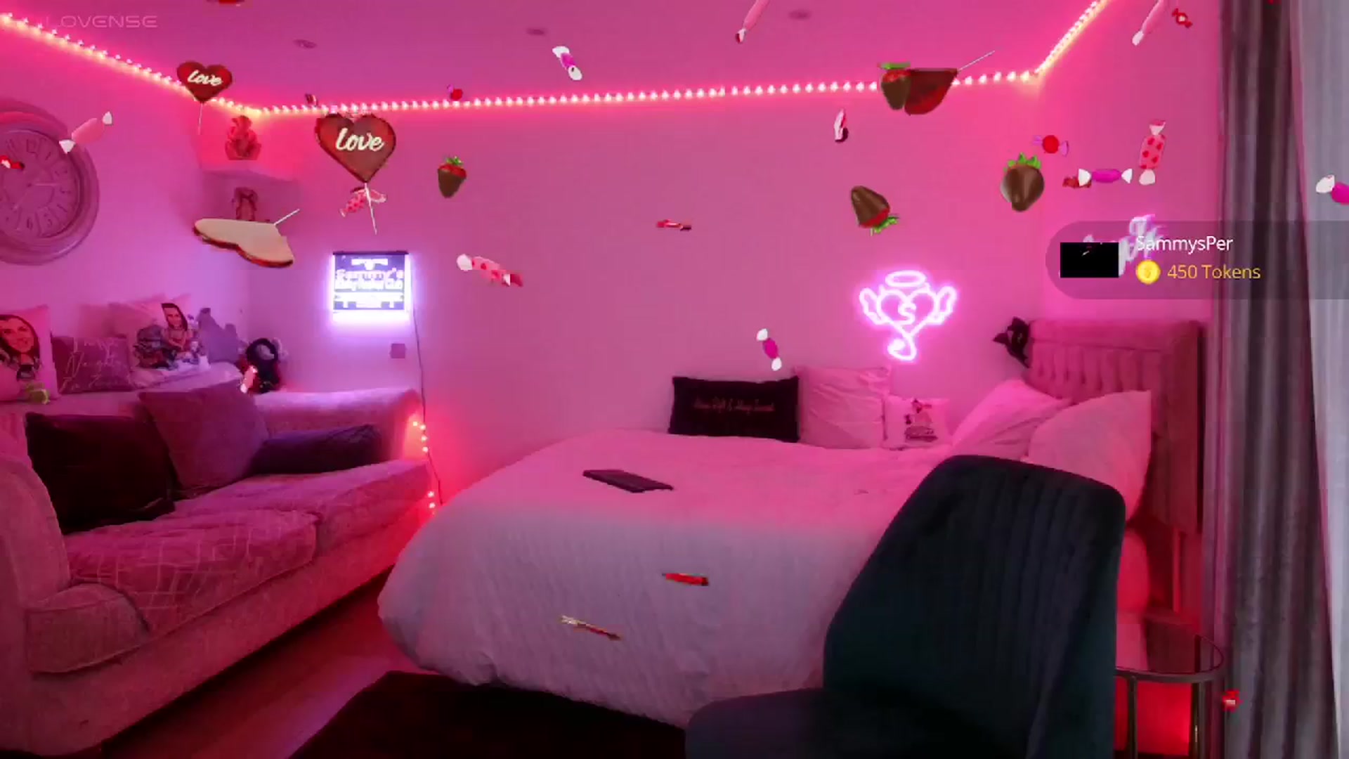 Gallery image thumbnail from innocentSamx's myfreecams stream on, 10/22/2023, 14:06 image 3 of 20