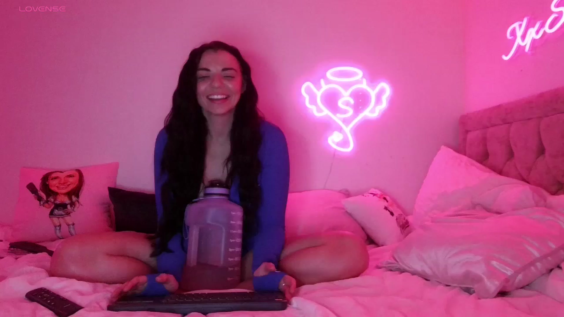 Gallery image thumbnail from innocentSamx's myfreecams stream on, 11/02/2023, 21:39 image 6 of 20