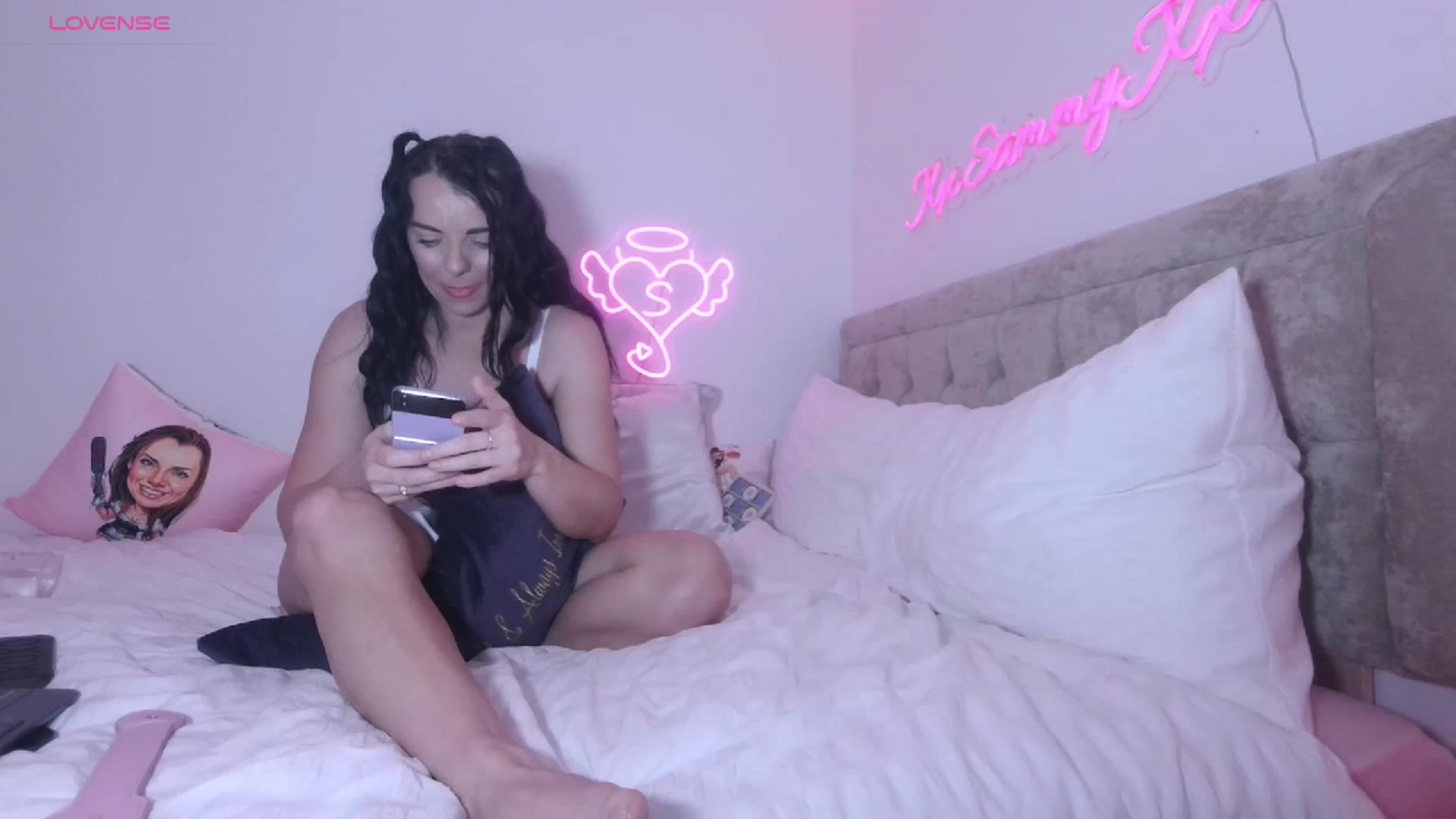 Gallery image thumbnail from innocentSamx's myfreecams stream on, 11/04/2023, 13:01 image 17 of 20