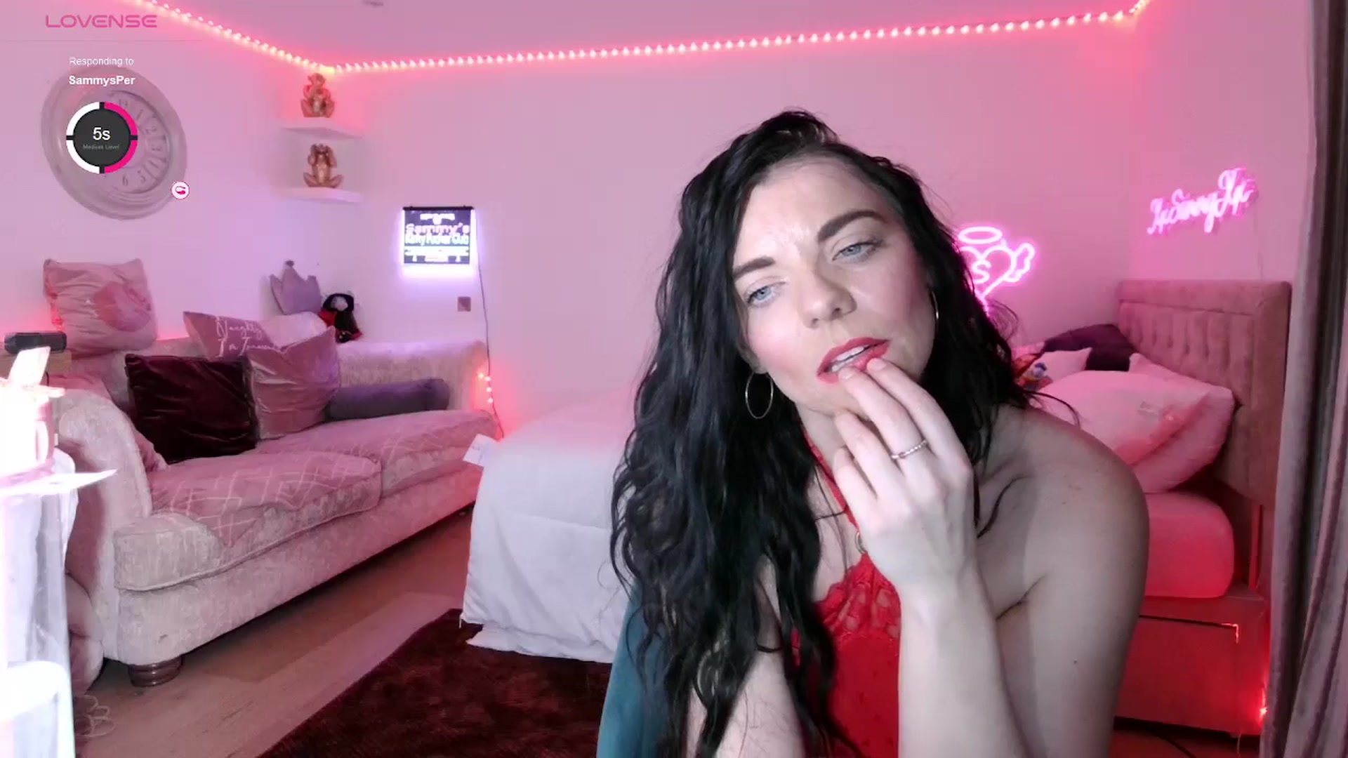 Gallery image thumbnail from innocentSamx's myfreecams stream on, 11/09/2023, 19:28 image 2 of 20