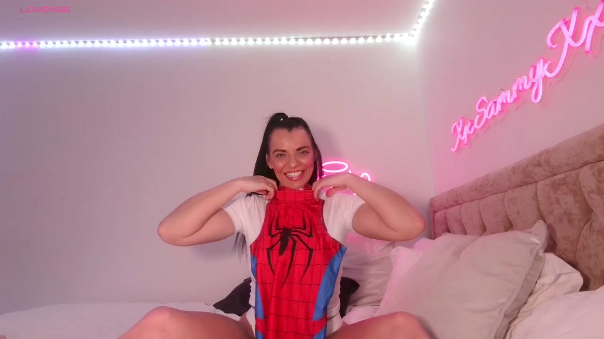 Gallery image thumbnail from innocentSamx's myfreecams stream on, 11/24/2023, 22:34 image 6 of 20