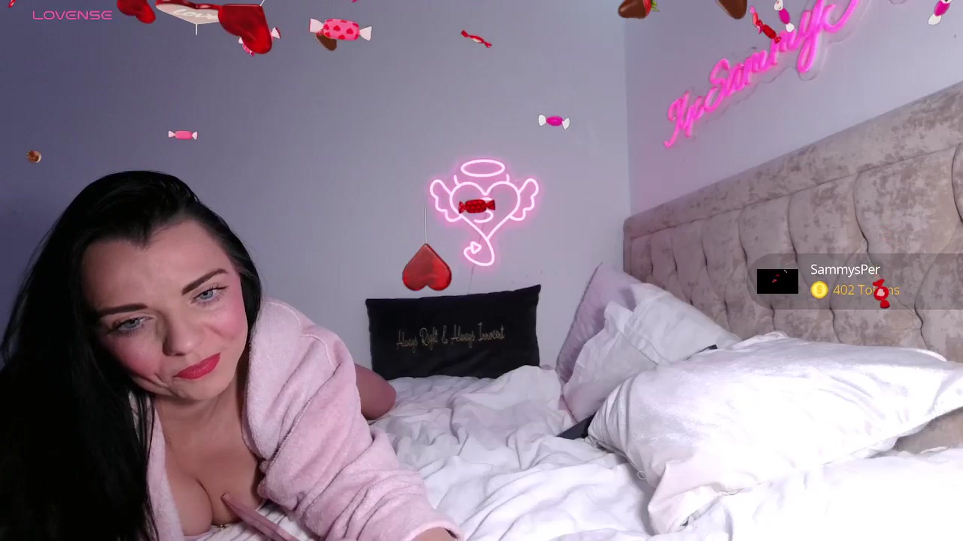 Gallery image thumbnail from innocentSamx's myfreecams stream on, 11/29/2023, 20:02 image 8 of 20