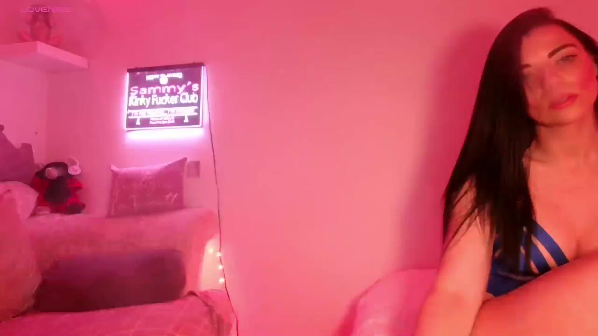 Gallery image thumbnail from innocentSamx's myfreecams stream on, 12/05/2023, 24:58 image 4 of 20