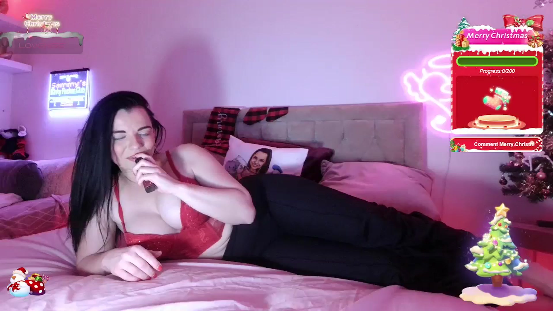 Gallery image thumbnail from innocentSamx's myfreecams stream on, 12/17/2023, 23:32 image 10 of 20