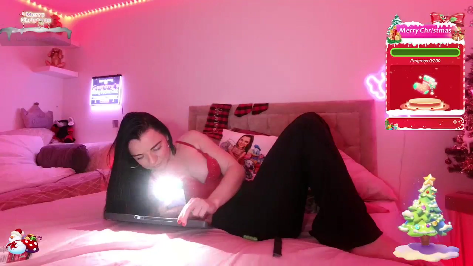 Gallery image thumbnail from innocentSamx's myfreecams stream on, 12/17/2023, 23:32 image 19 of 20