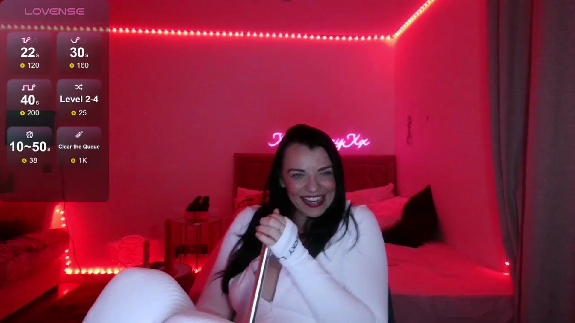 Gallery image thumbnail from innocentSamx's myfreecams stream on, 01/03/2024, 21:05 image 4 of 20