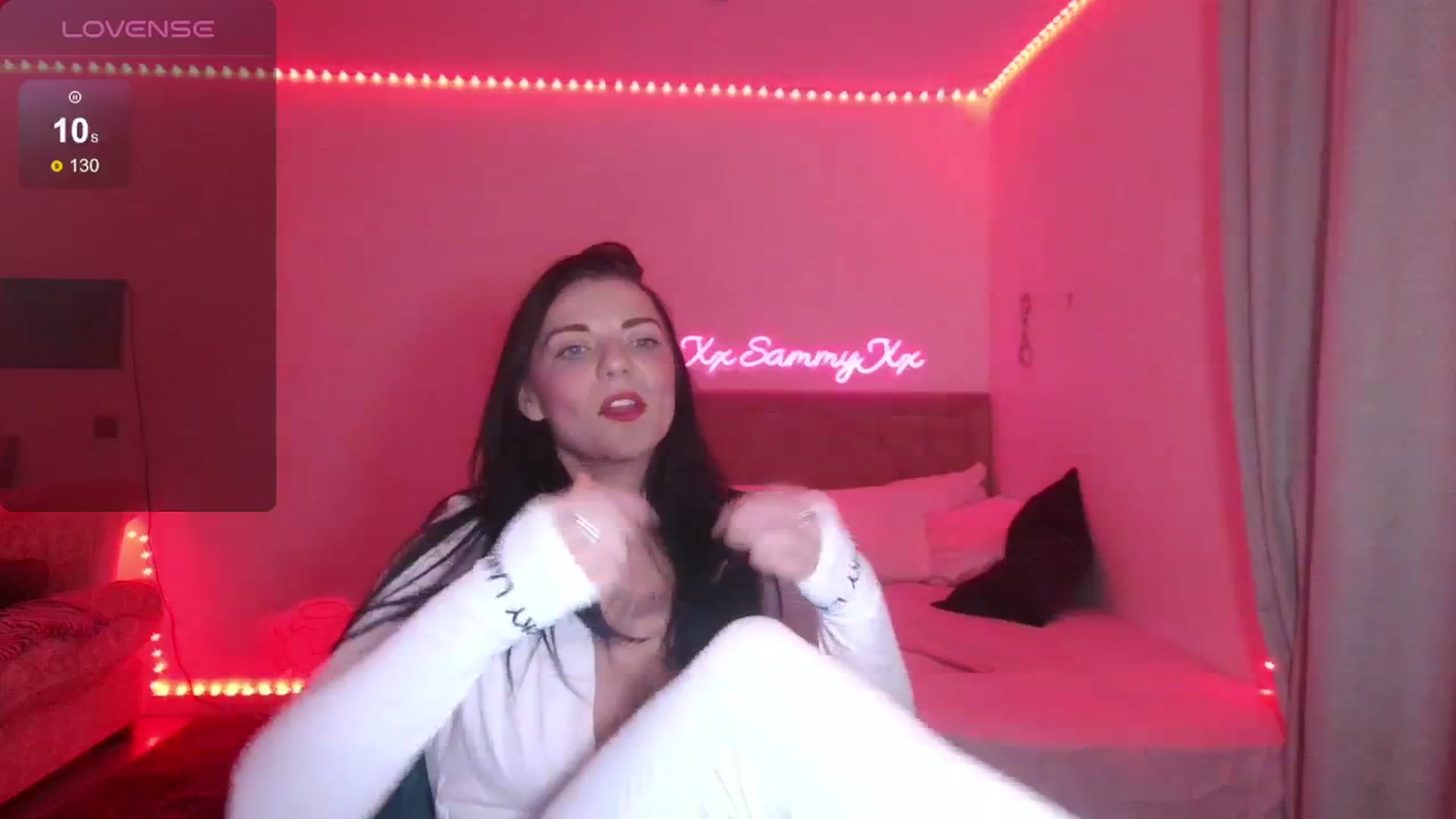 Gallery image thumbnail from innocentSamx's myfreecams stream on, 01/03/2024, 21:05 image 11 of 20