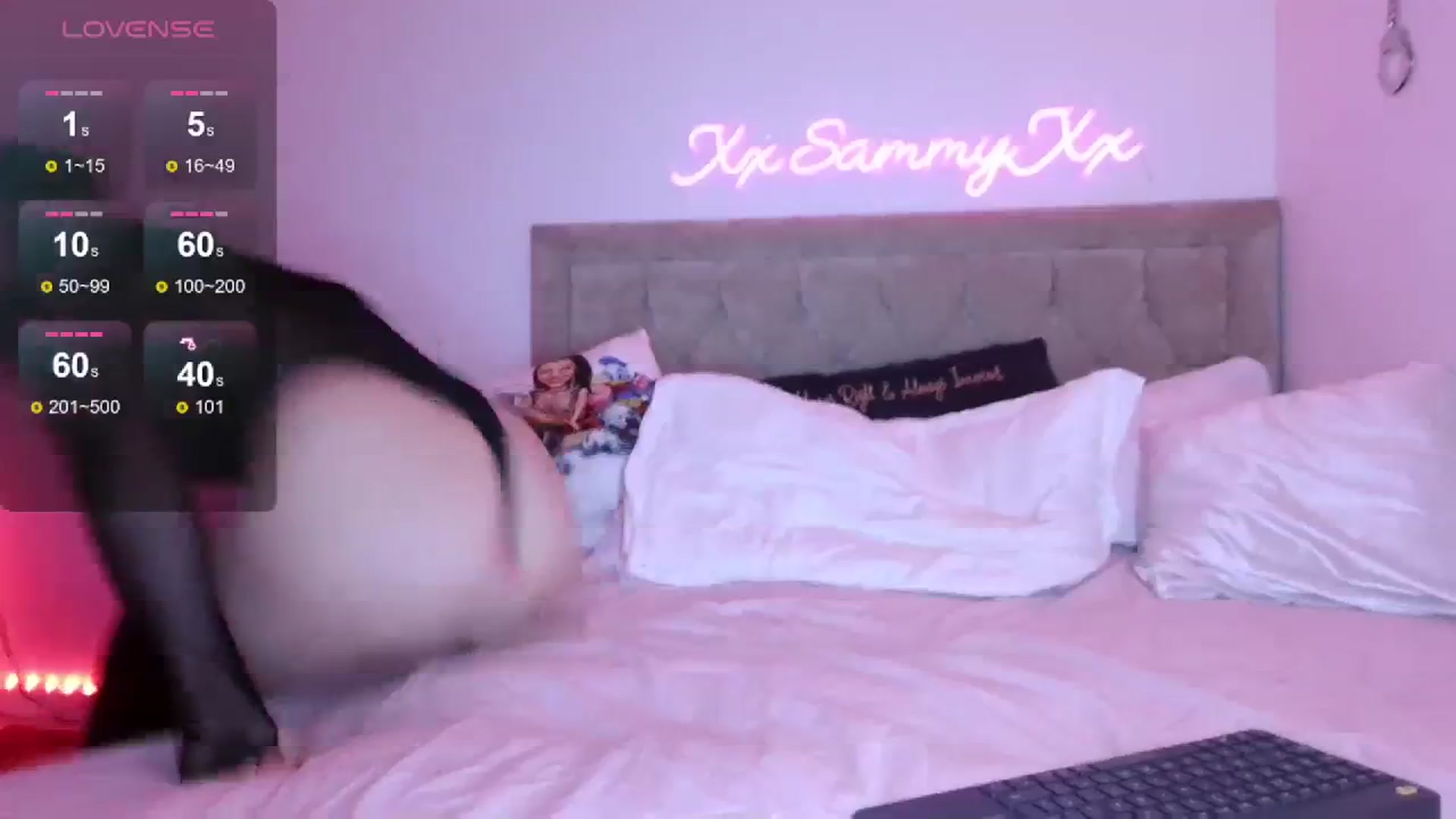 Gallery image thumbnail from innocentSamx's myfreecams stream on, 01/06/2024, 17:06 image 4 of 20