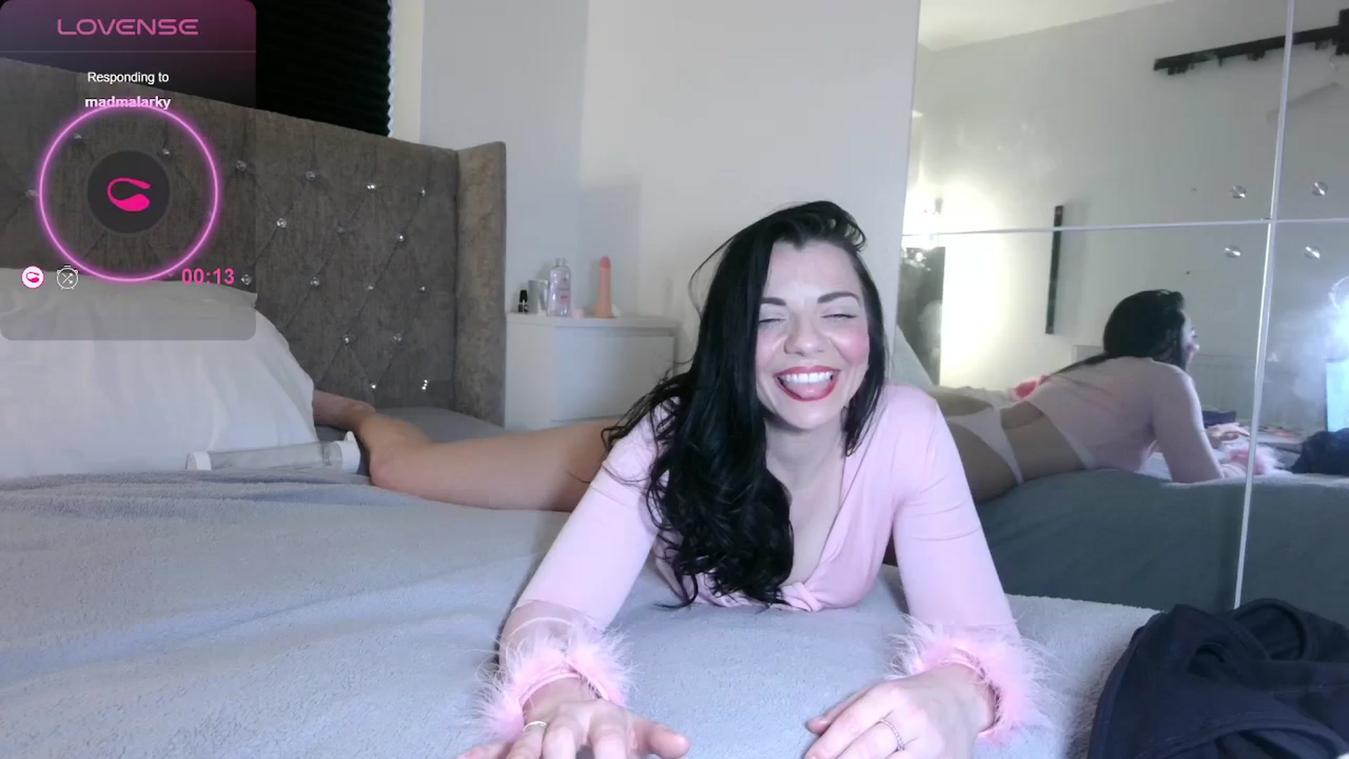 Gallery image thumbnail from innocentSamx's myfreecams stream on, 01/11/2024, 15:24 image 7 of 20