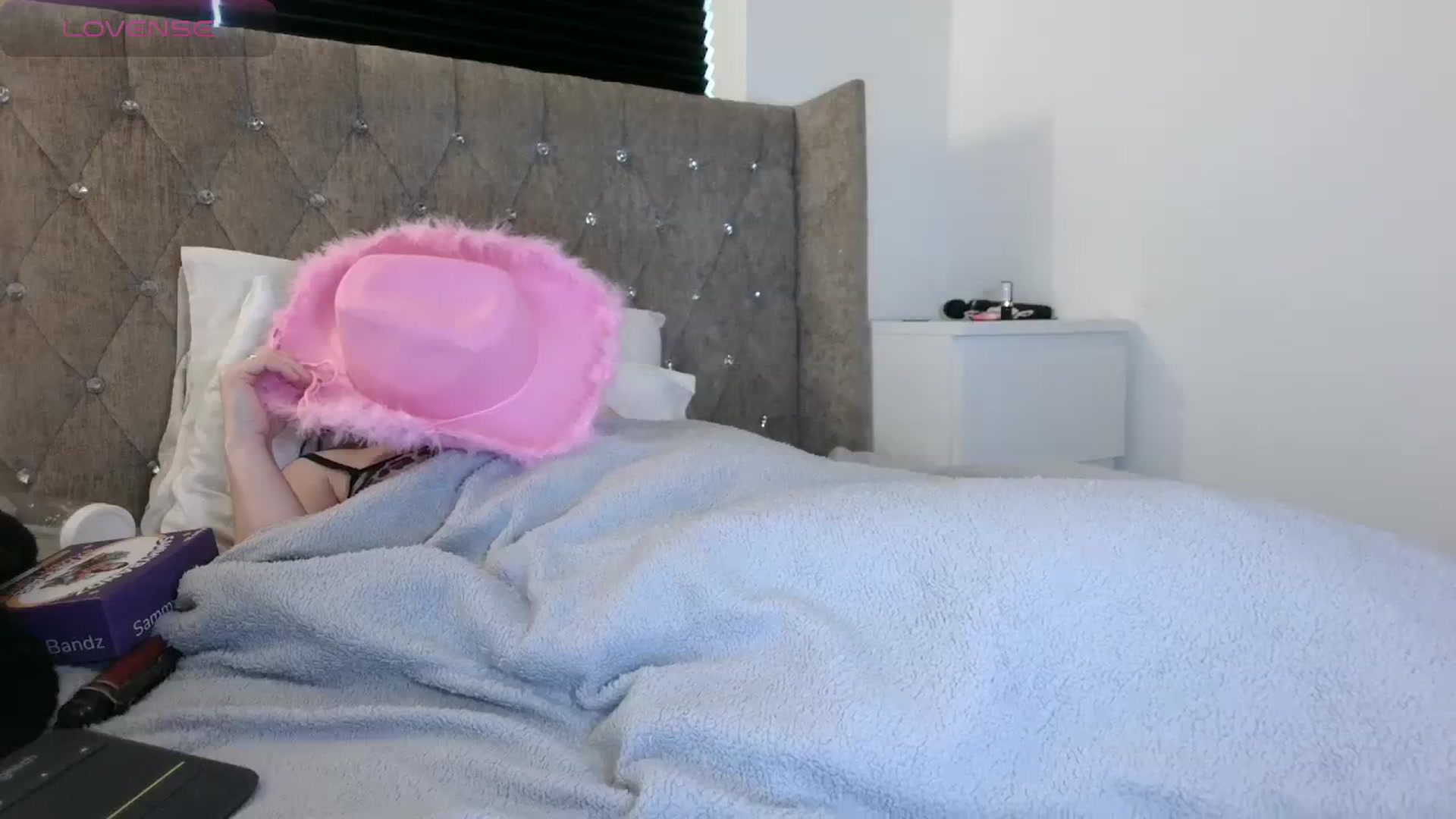 Gallery image thumbnail from innocentSamx's myfreecams stream on, 01/13/2024, 16:04 image 19 of 20