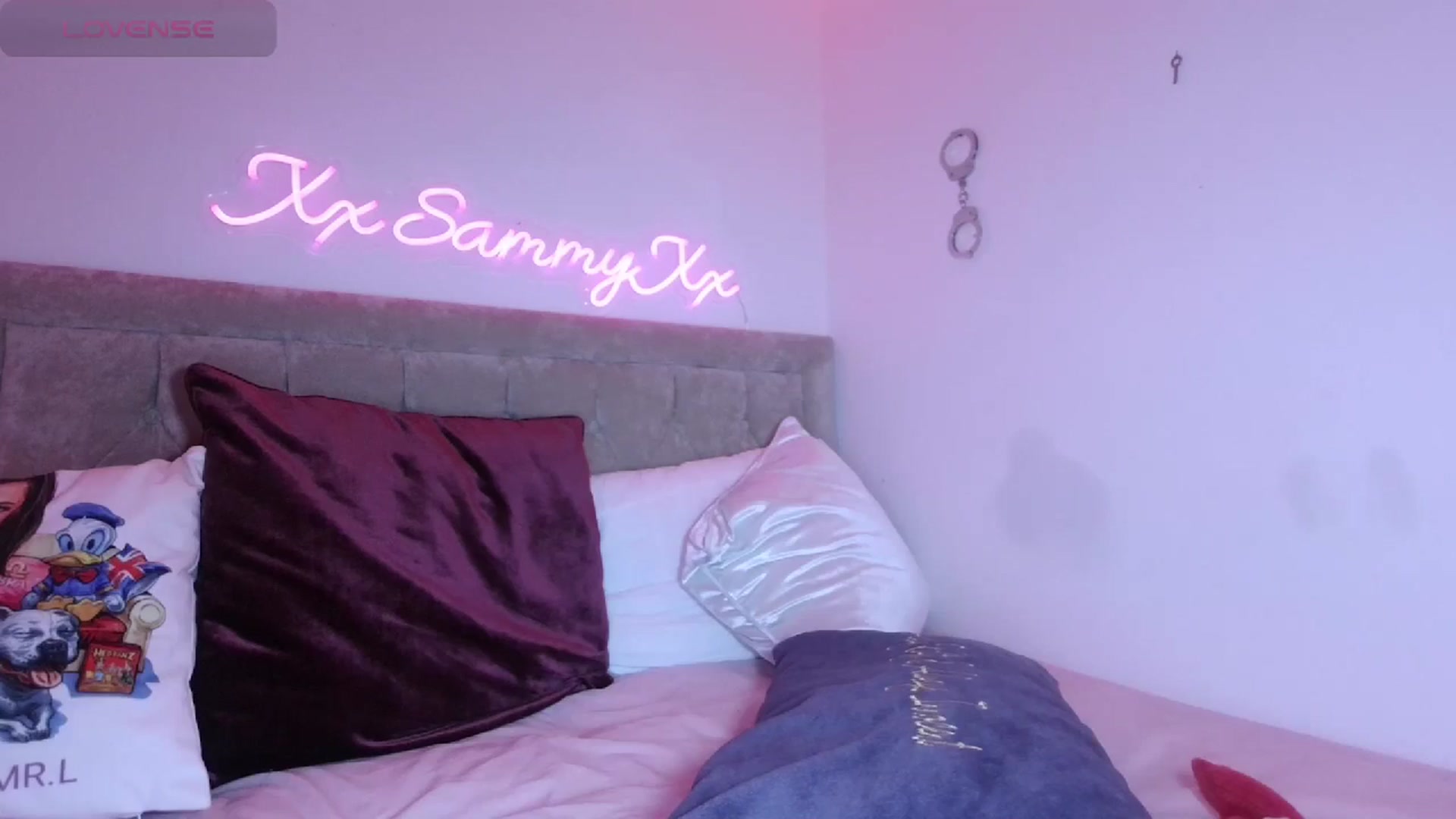 Gallery image thumbnail from innocentSamx's myfreecams stream on, 01/24/2024, 22:04 image 19 of 20