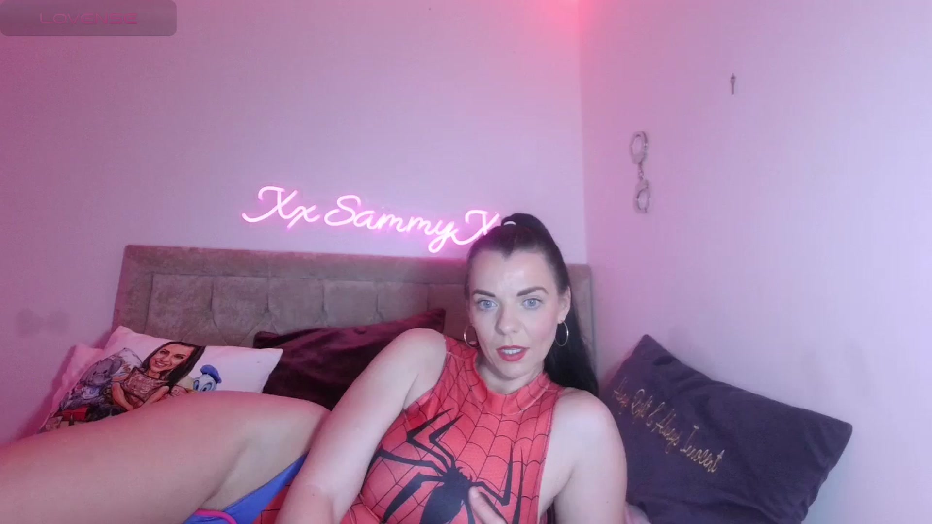 Gallery image thumbnail from innocentSamx's myfreecams stream on, 01/25/2024, 13:44 image 18 of 20
