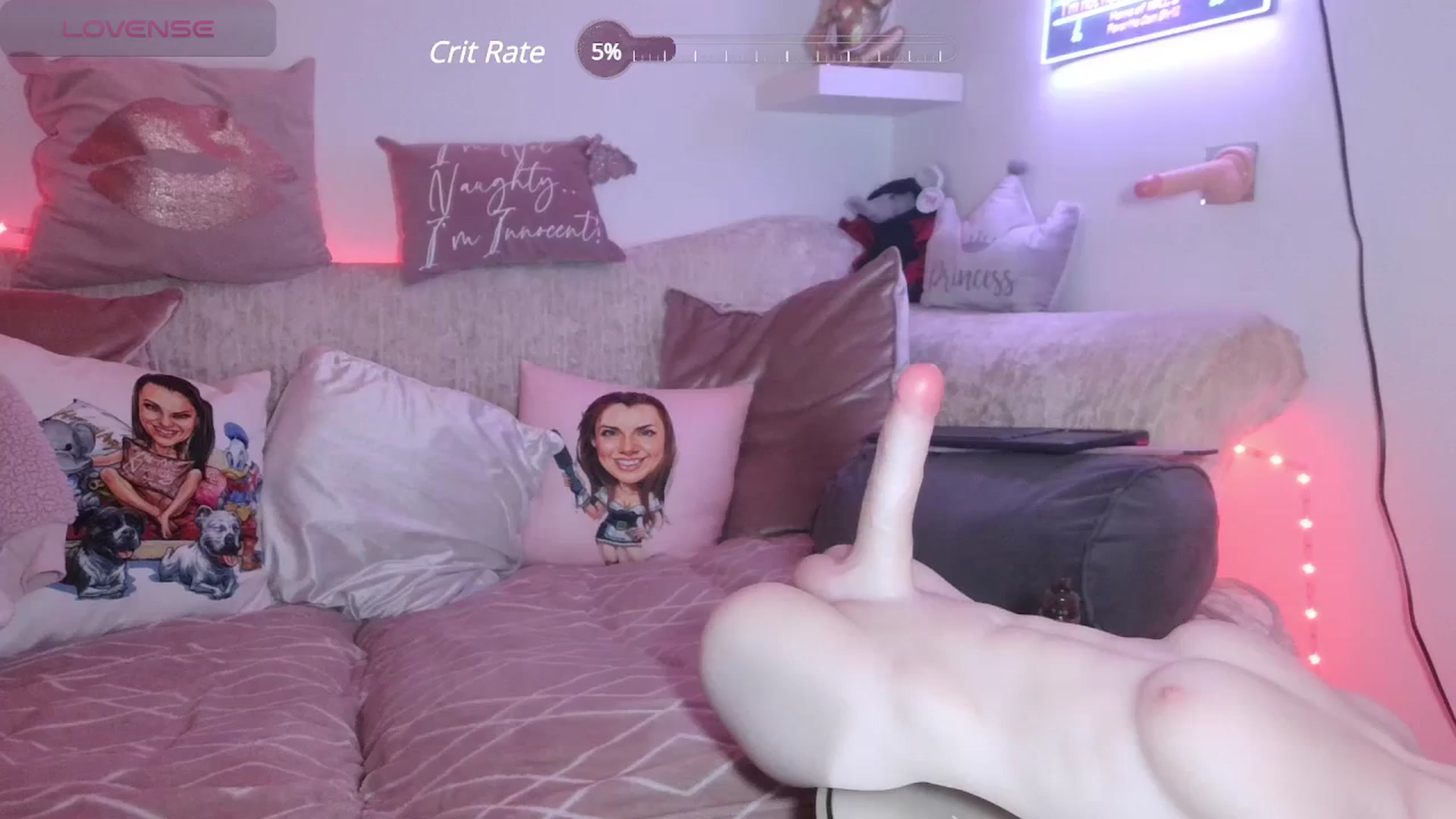 Gallery image thumbnail from innocentSamx's myfreecams stream on, 01/28/2024, 17:34 image 7 of 20