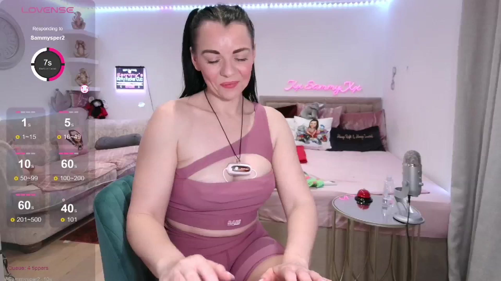 Gallery image thumbnail from innocentSamx's myfreecams stream on, 02/08/2024, 20:52 image 10 of 20