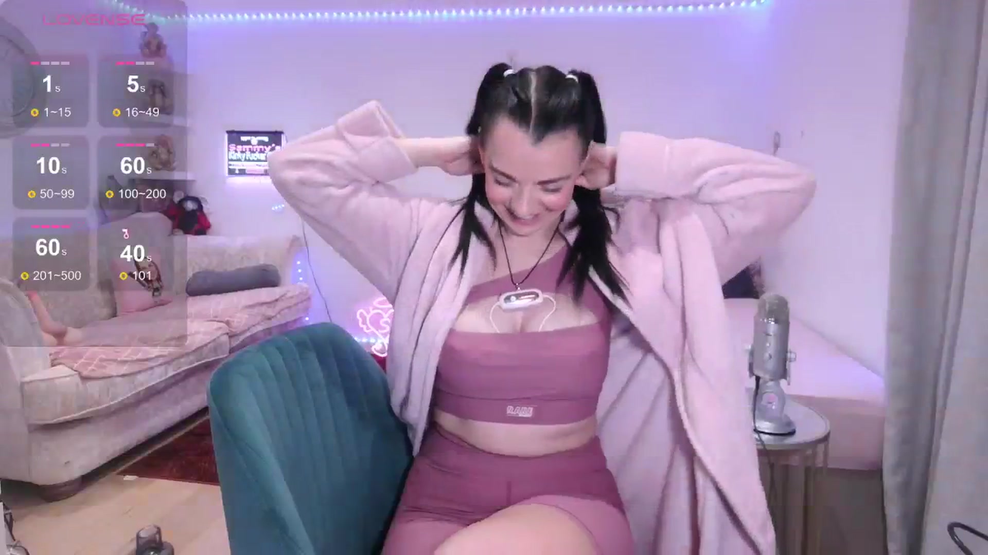 Gallery image thumbnail from innocentSamx's myfreecams stream on, 02/08/2024, 21:34 image 19 of 20