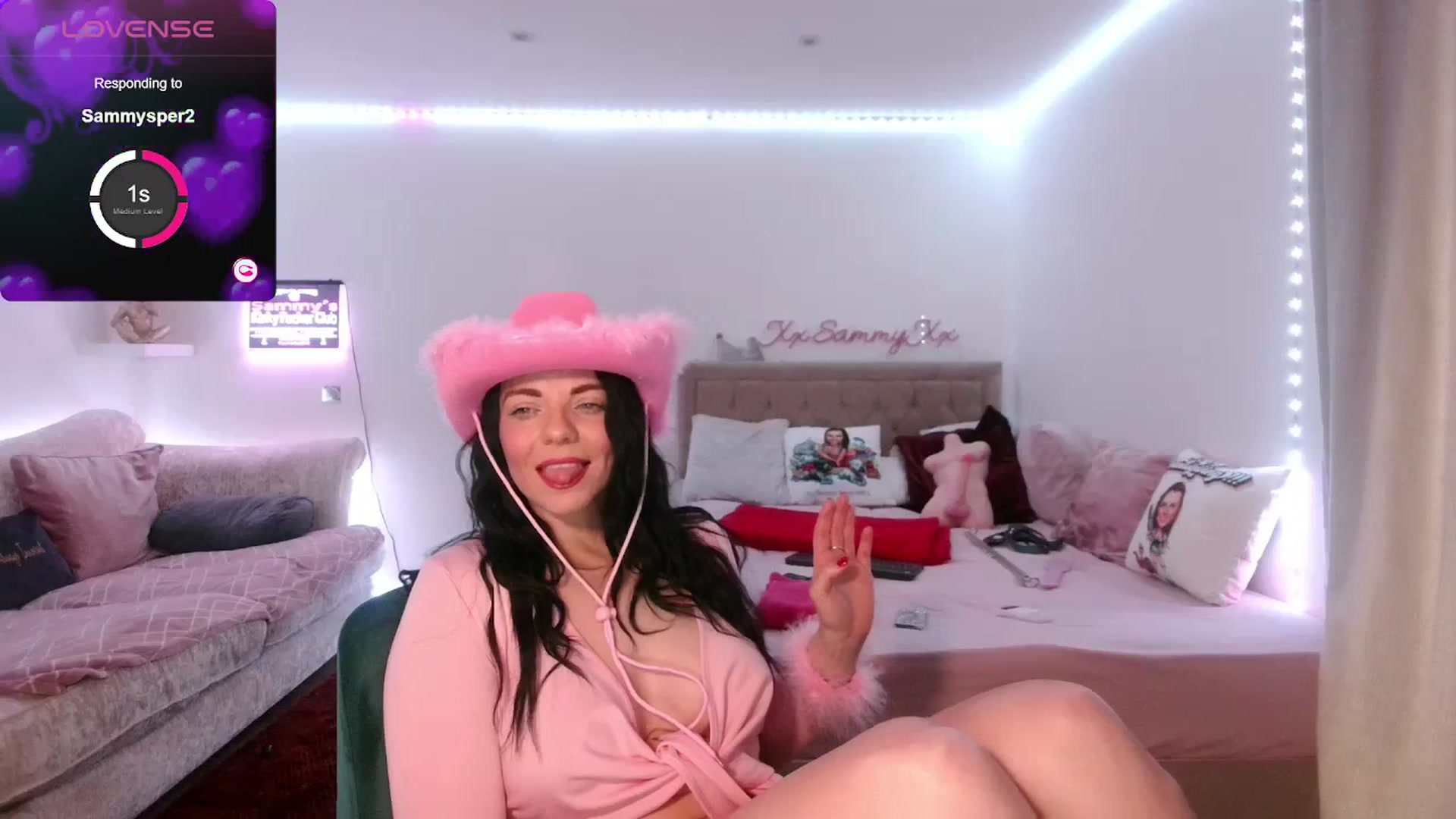 Gallery image thumbnail from innocentSamx's myfreecams stream on, 03/05/2024, 14:40 image 11 of 20