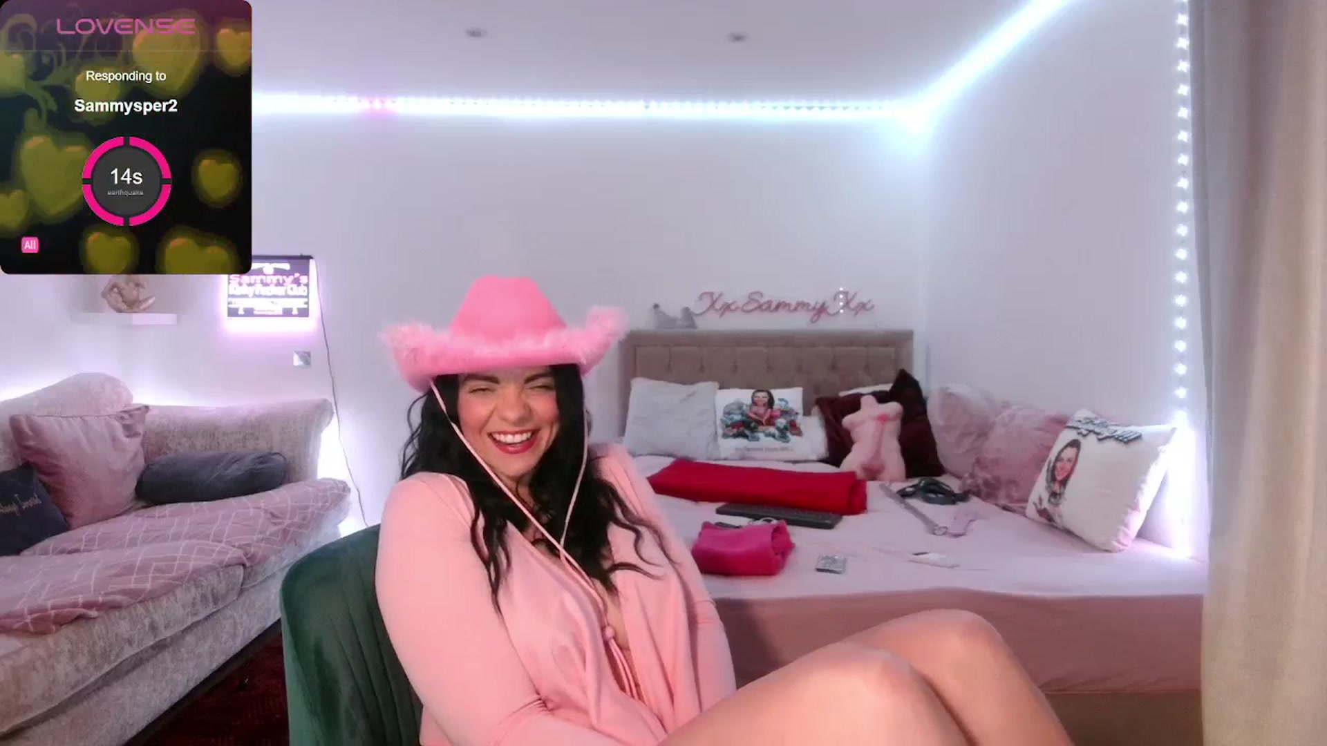 Gallery image thumbnail from innocentSamx's myfreecams stream on, 03/05/2024, 14:40 image 12 of 20