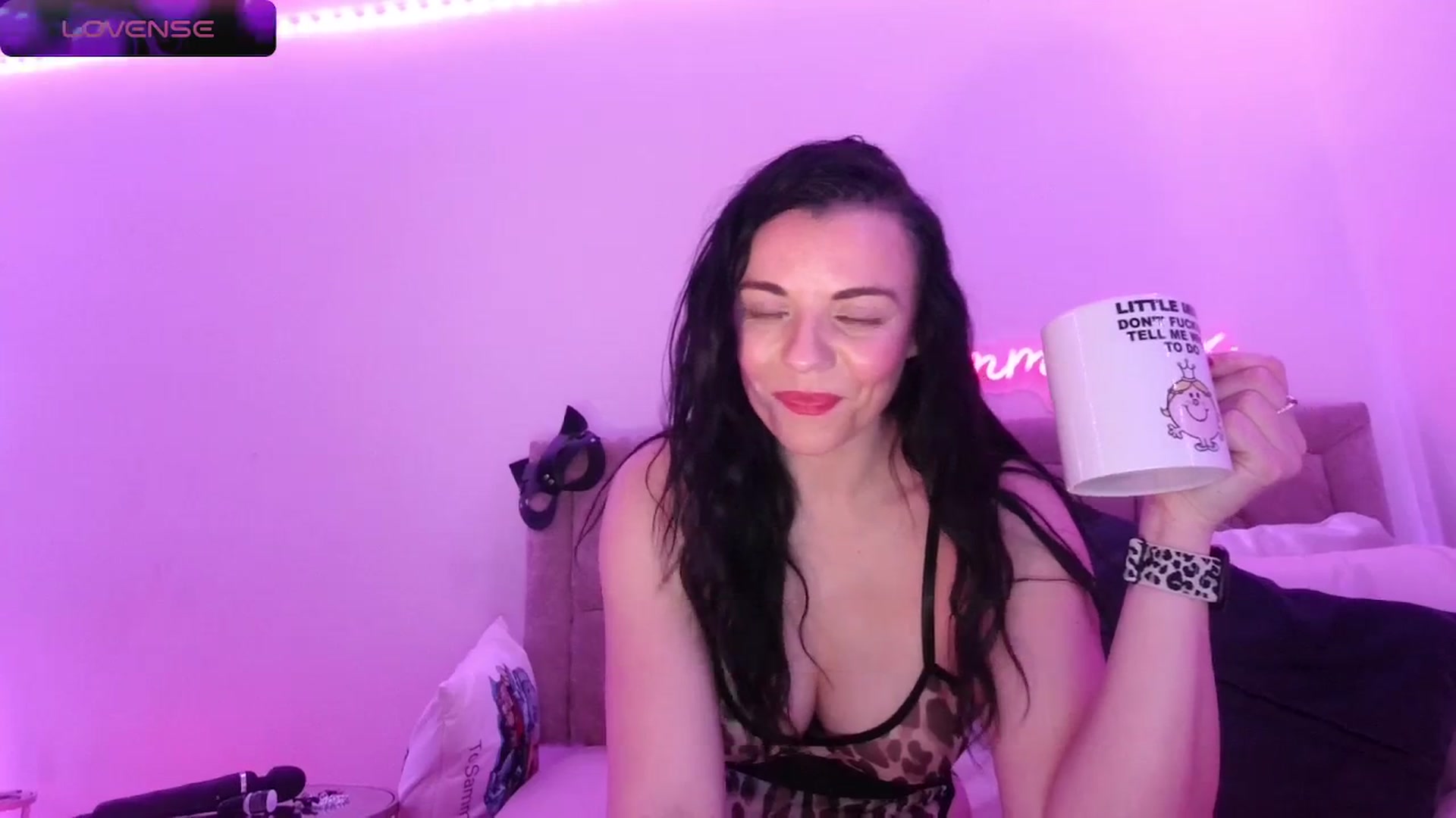 Gallery image thumbnail from innocentSamx's myfreecams stream on, 03/18/2024, 23:19 image 4 of 20