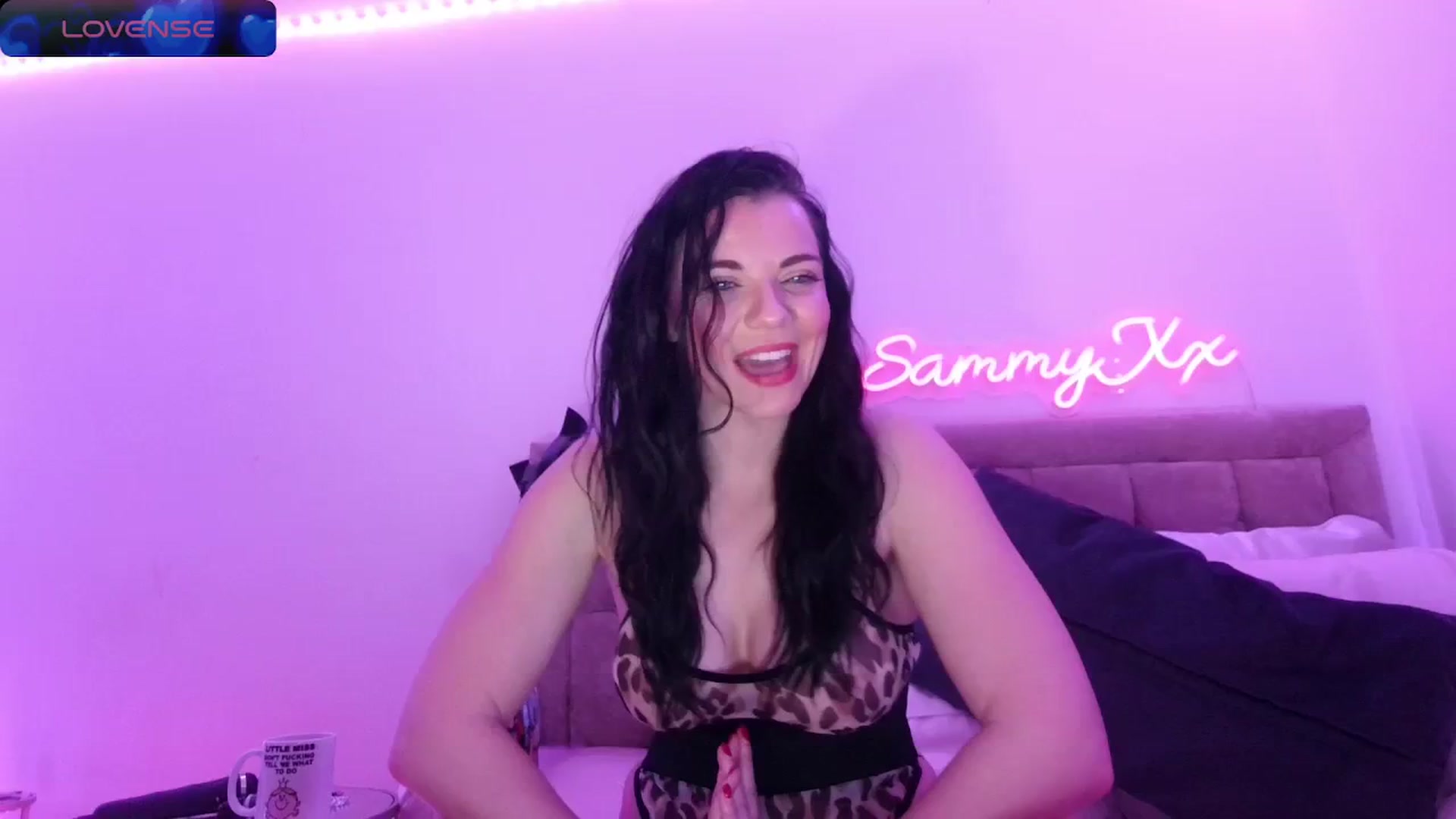 Gallery image thumbnail from innocentSamx's myfreecams stream on, 03/18/2024, 23:19 image 3 of 20