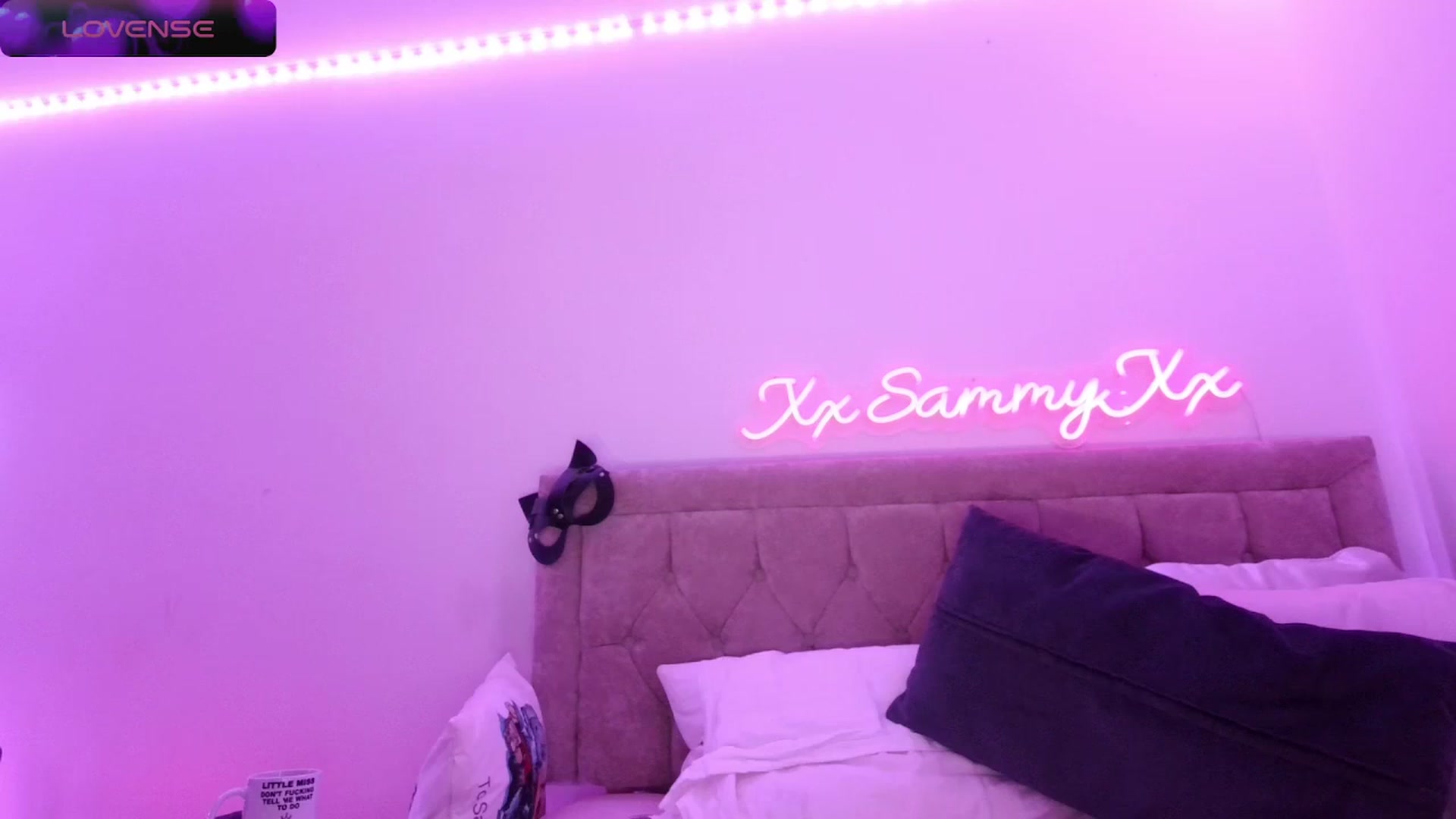 Gallery image thumbnail from innocentSamx's myfreecams stream on, 03/18/2024, 23:19 image 7 of 20