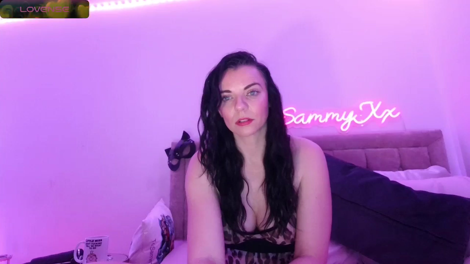 Gallery image thumbnail from innocentSamx's myfreecams stream on, 03/18/2024, 23:19 image 2 of 20
