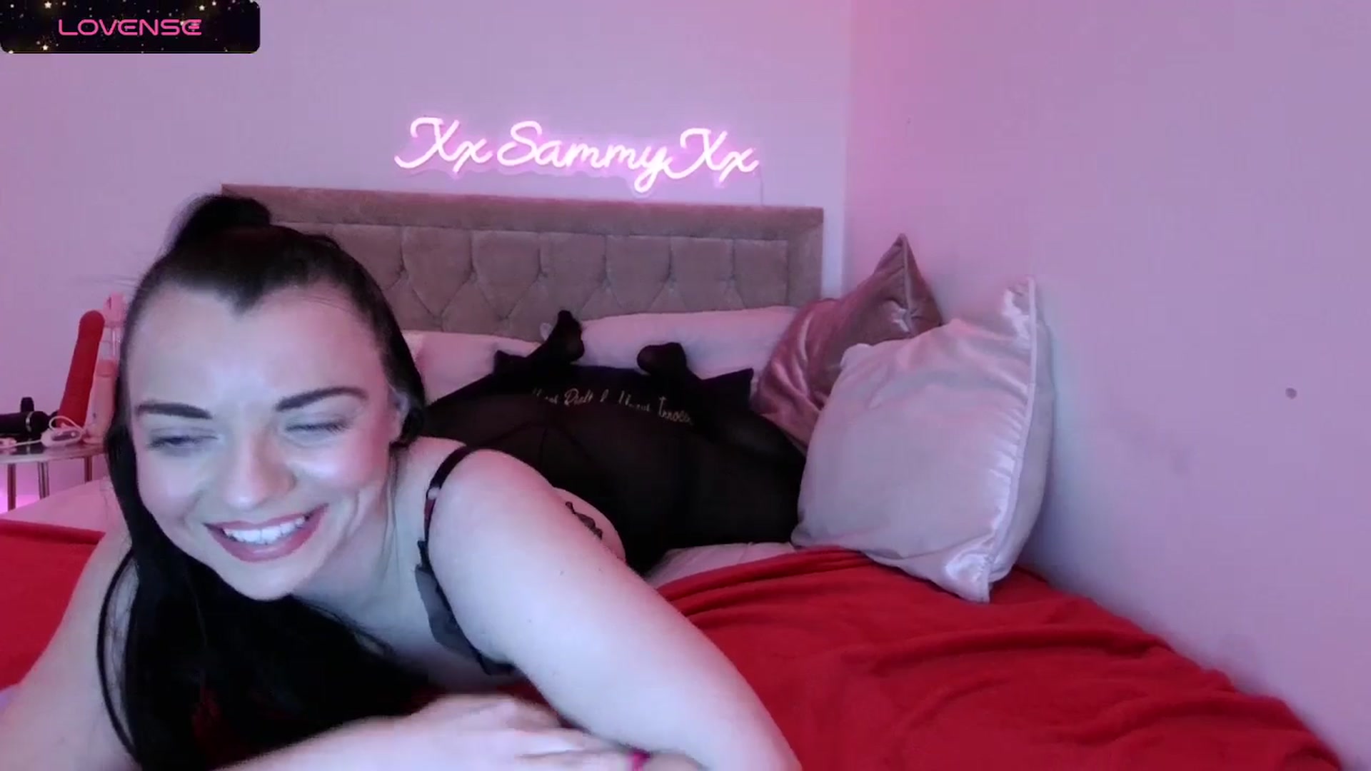 Gallery image thumbnail from innocentSamx's myfreecams stream on, 04/07/2024, 14:17 image 4 of 20