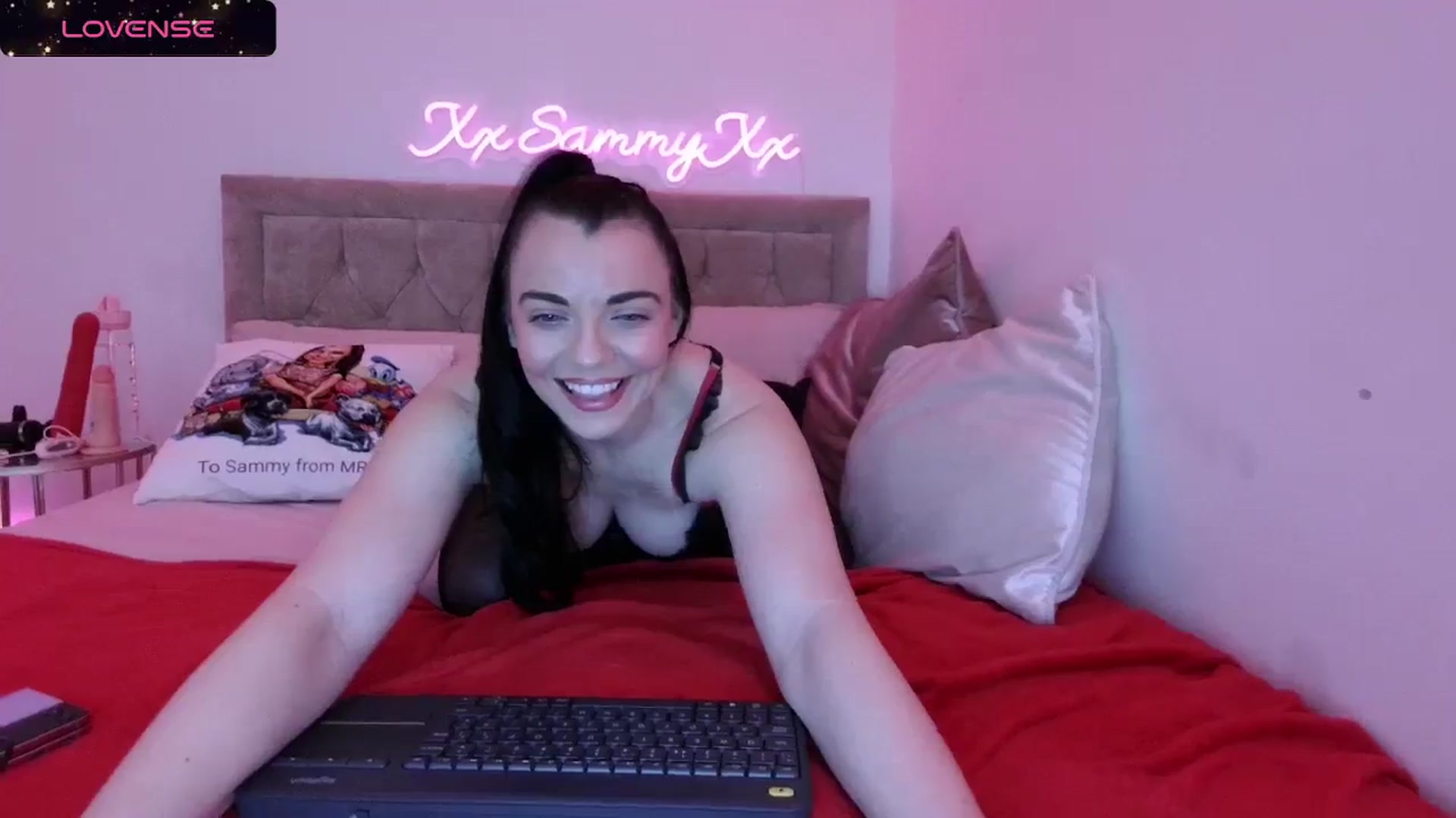 Gallery image thumbnail from innocentSamx's myfreecams stream on, 04/07/2024, 14:17 image 3 of 20