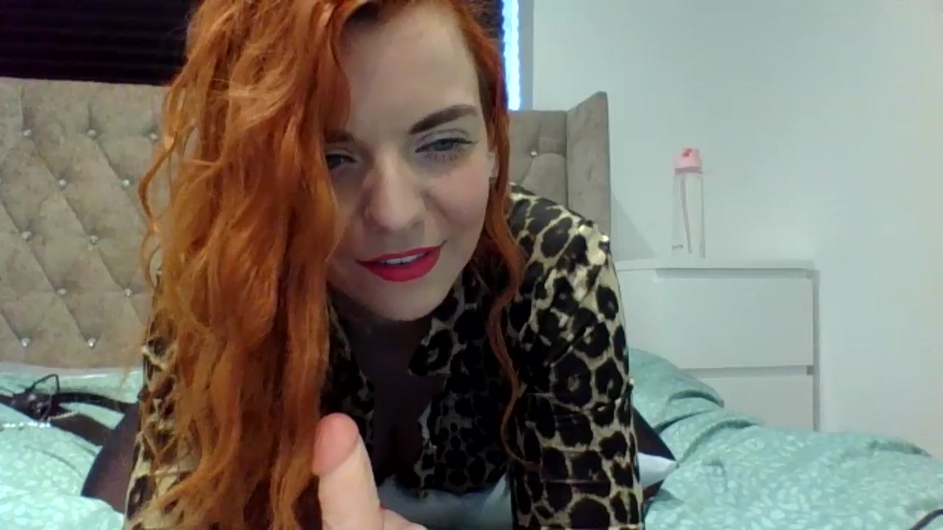 Gallery image thumbnail from innocentSamx's myfreecams stream on, 06/14/2024, 14:27 image 9 of 20