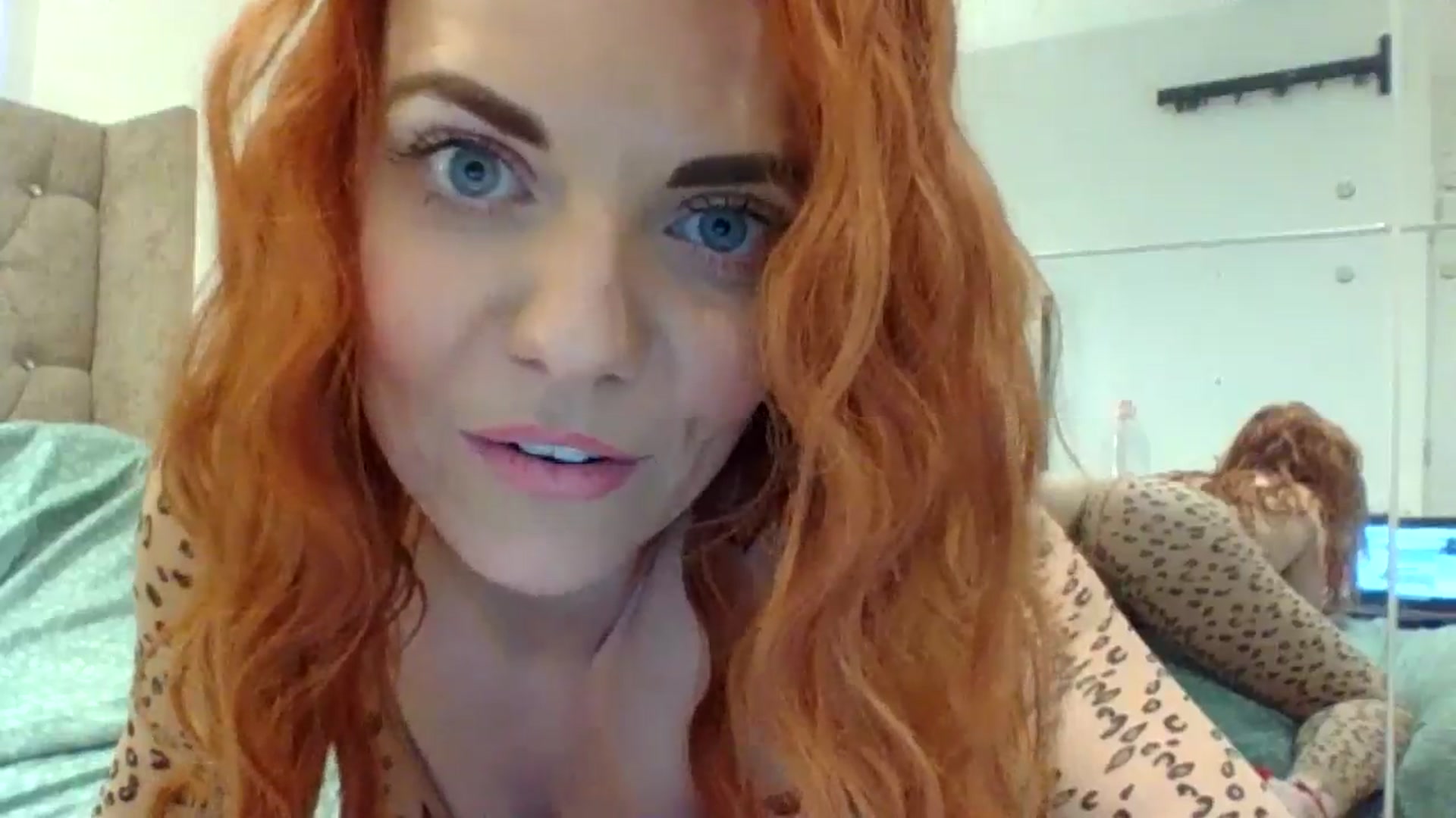Gallery image thumbnail from innocentSamx's myfreecams stream on, 06/16/2024, 15:00 image 7 of 20