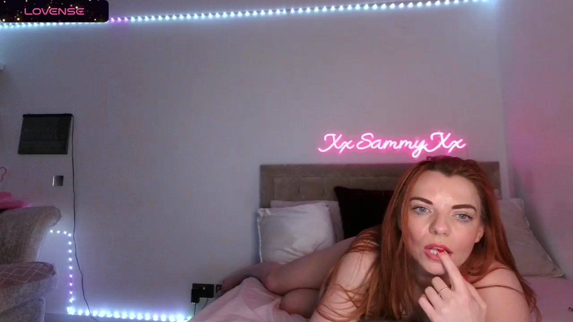 Gallery image thumbnail from innocentSamx's myfreecams stream on, 06/23/2024, 13:03 image 19 of 20