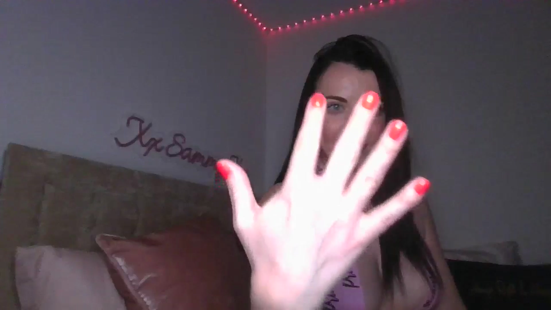 Gallery image thumbnail from innocentSamx's myfreecams stream on, 07/16/2024, 19:09 image 9 of 20