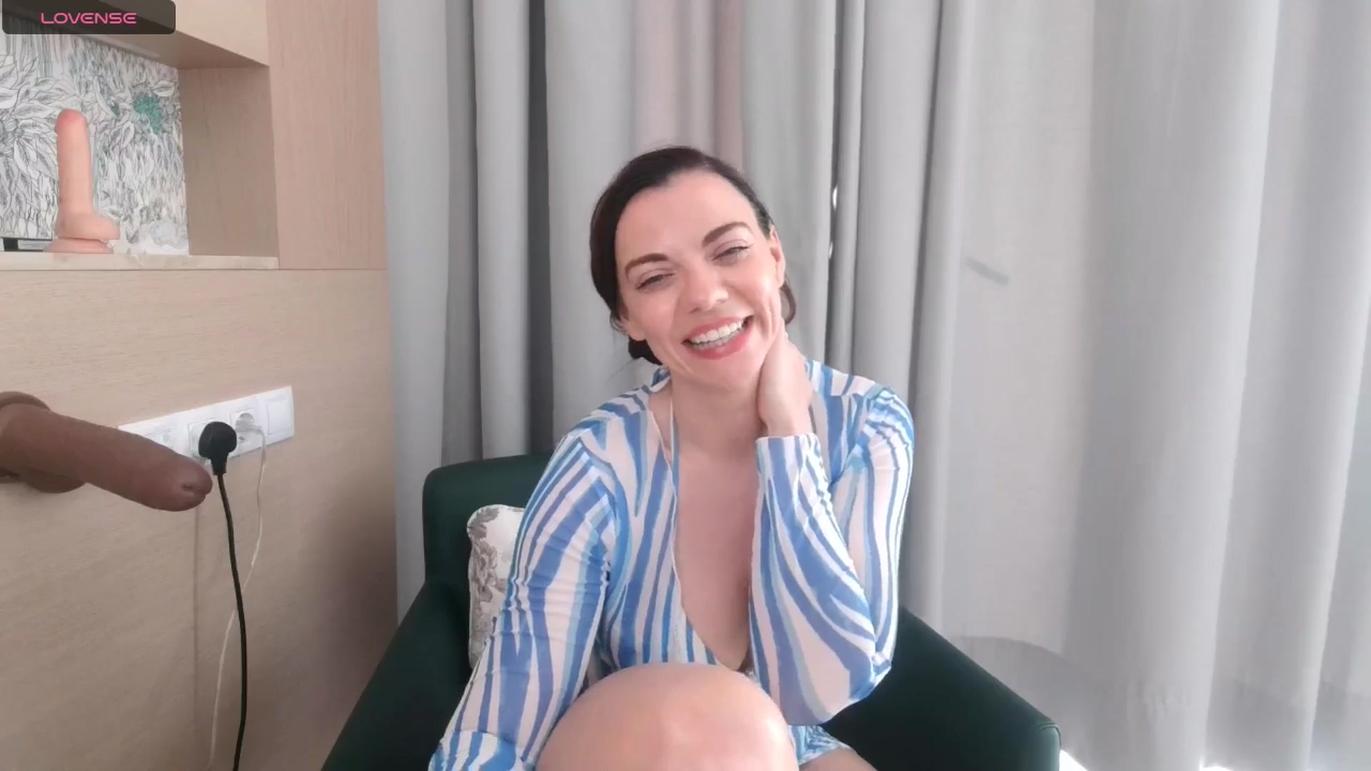 Gallery image thumbnail from innocentSamx's myfreecams stream on, 07/23/2024, 12:20 image 4 of 20