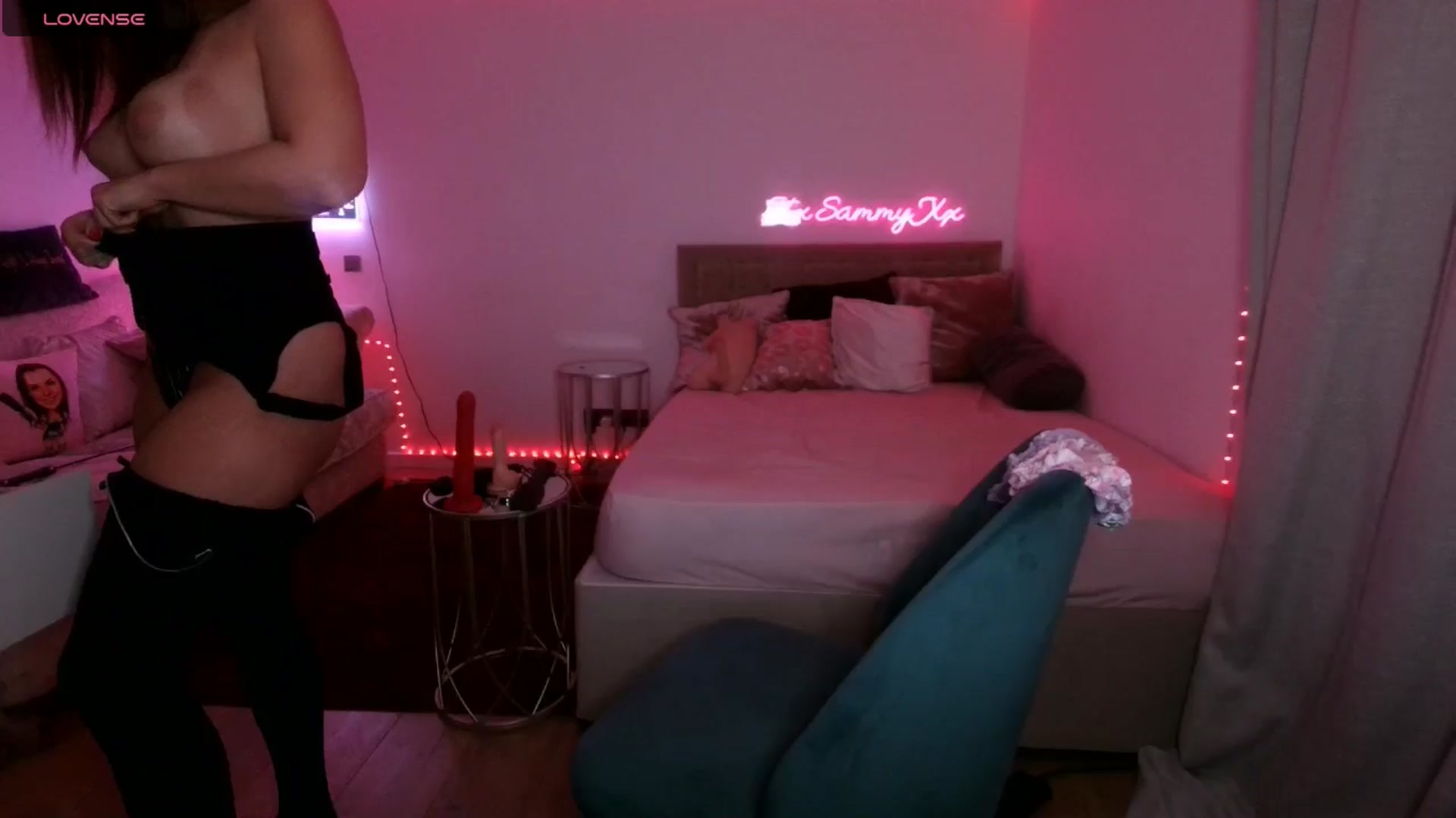 Gallery image thumbnail from innocentSamx's myfreecams stream on, 08/08/2024, 21:23 image 7 of 20